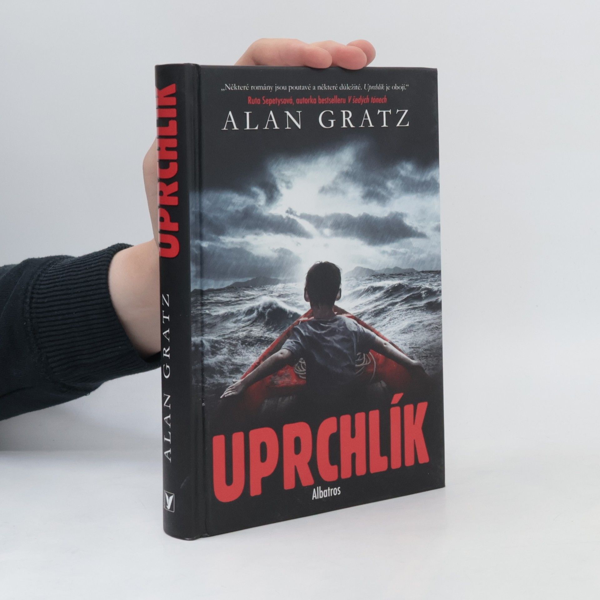 Alan Gratz Uprchlík