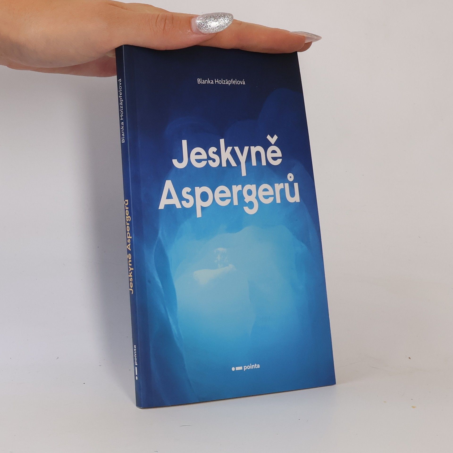 Blanka Holzäpfelová Jeskyně Aspergerů