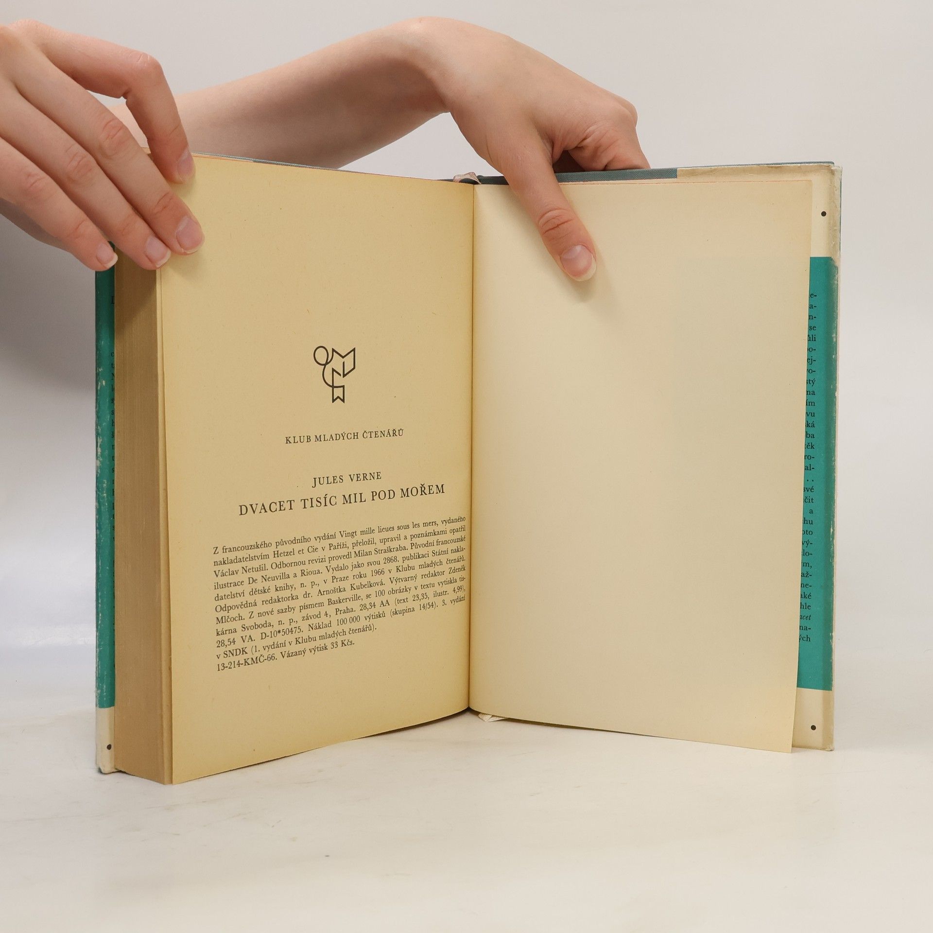 Jules Verne Dvacet tisíc mil pod mořem