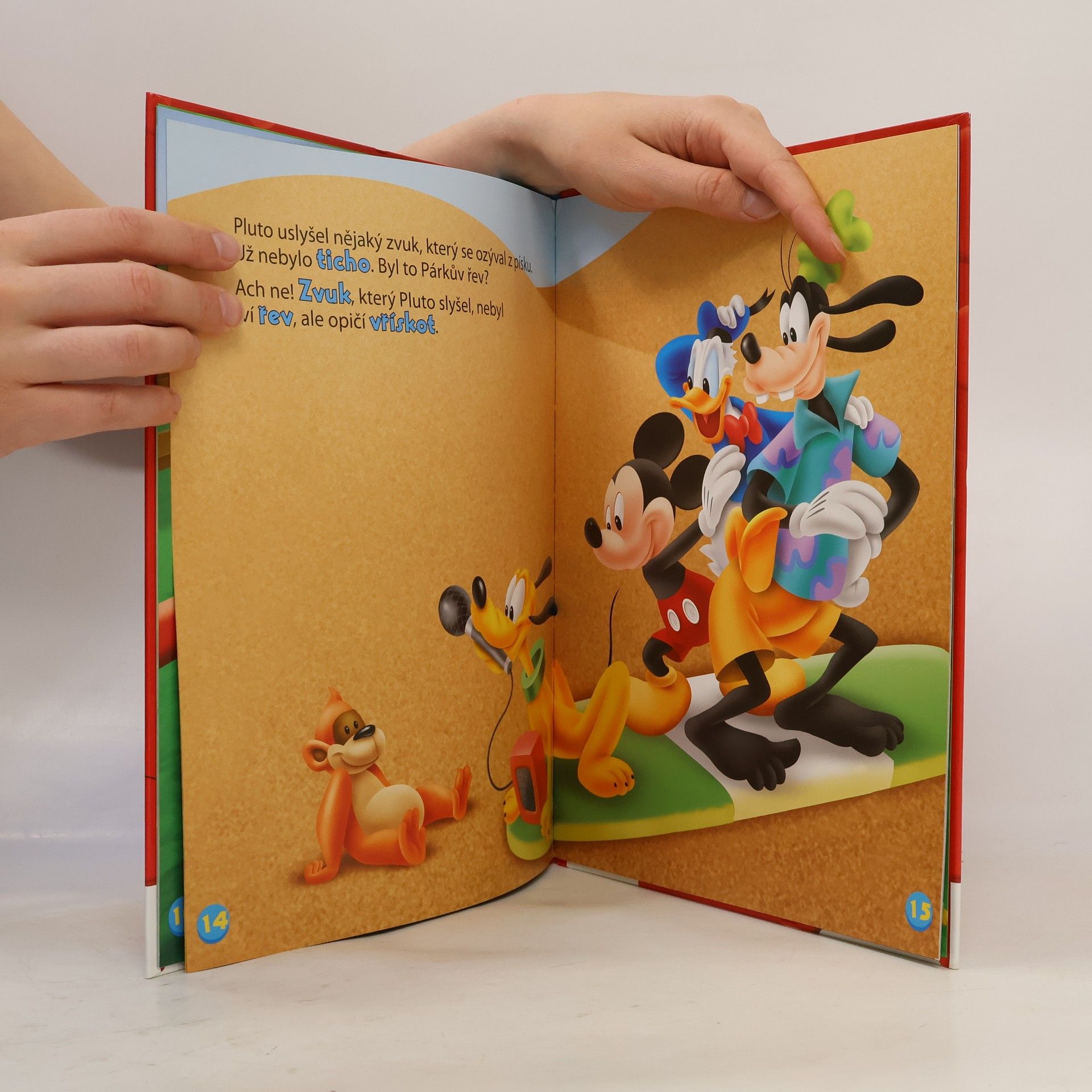 Various authors Hraj si a uč se s Mickey Mousem 8. Sluch!