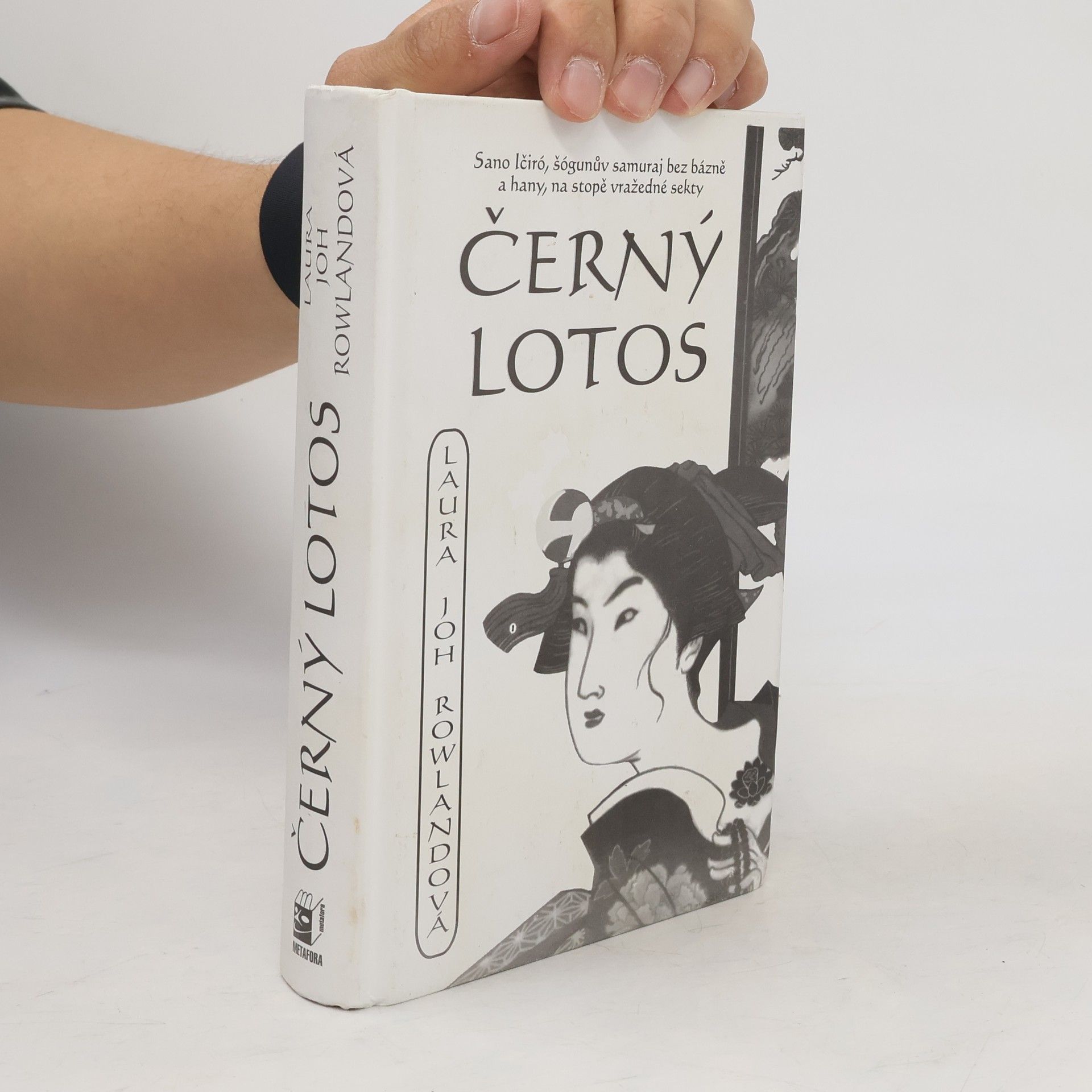 Laura Joh Rowland Černý lotos