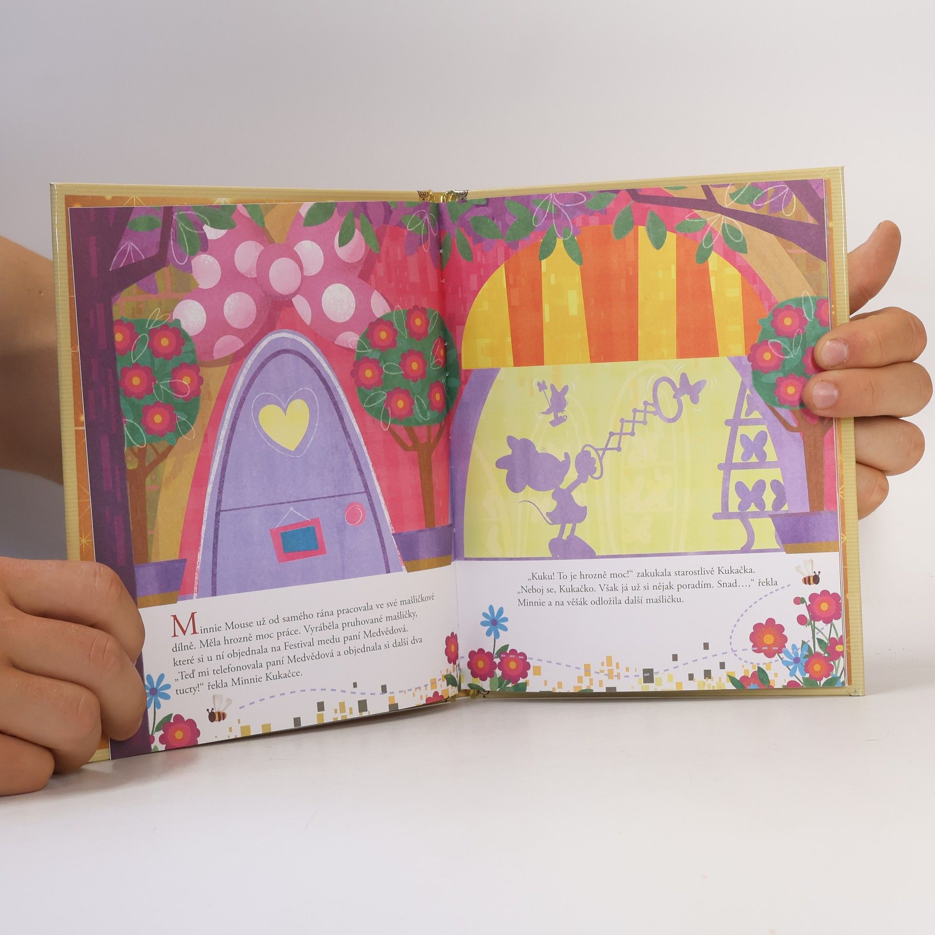 Various authors Zlatá sbírka pohádek 22. Minnie Mouse a mašlorobot