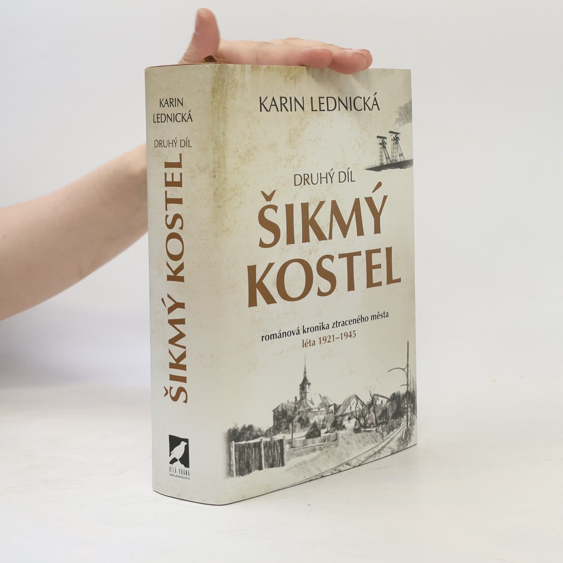 Karin Lednická Šikmý kostel 2