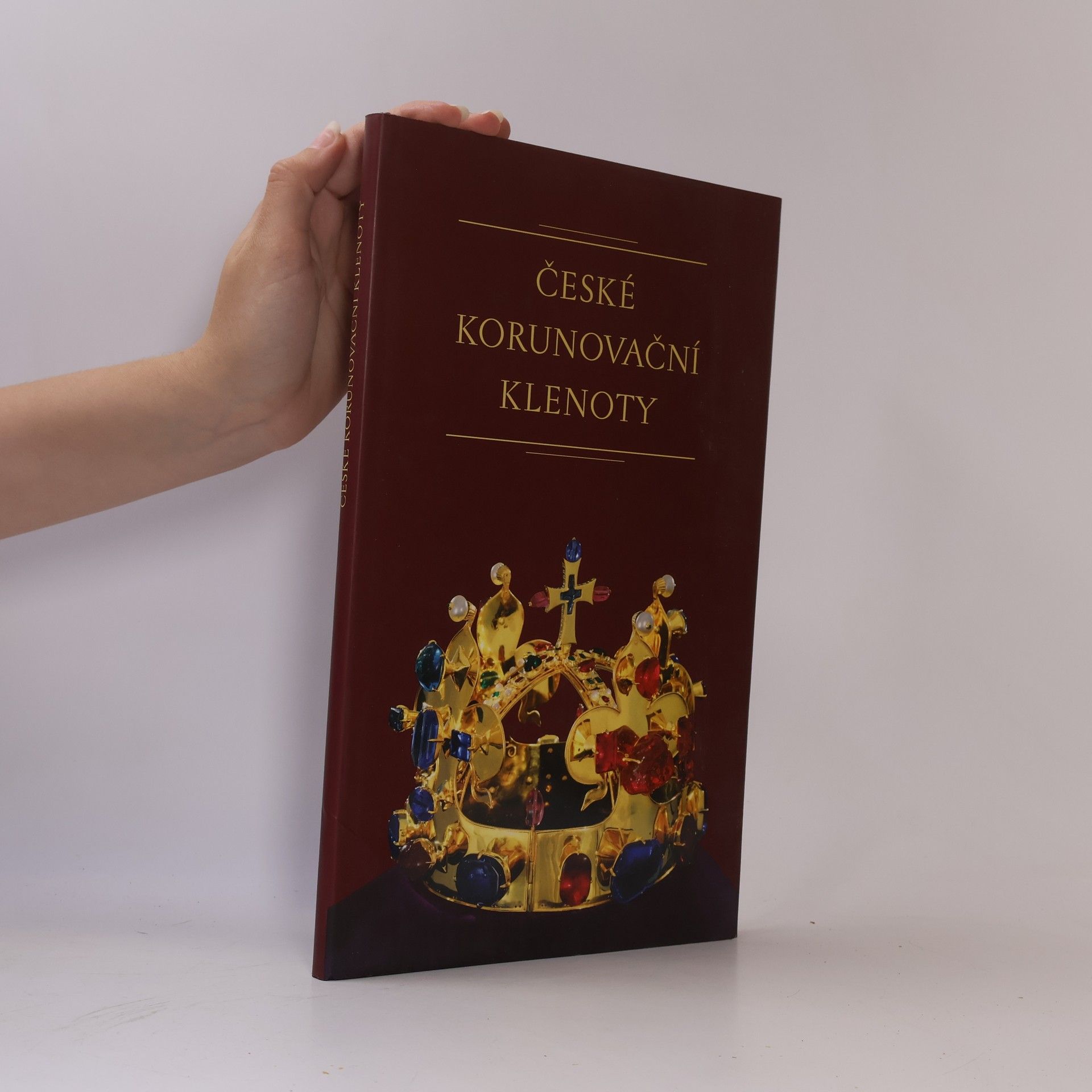 Milena Bravermanová České korunovační klenoty