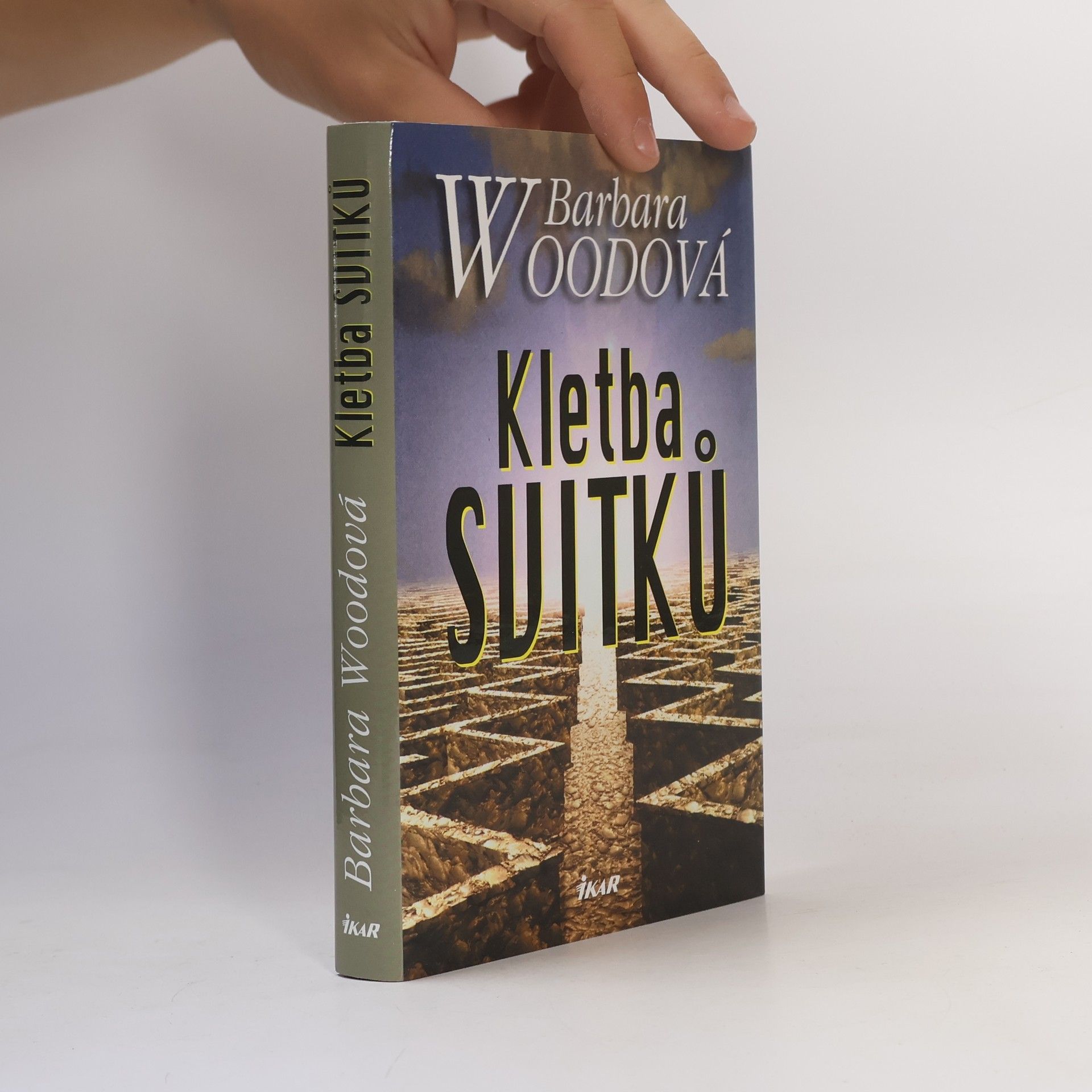 Barbara Wood Kletba svitků