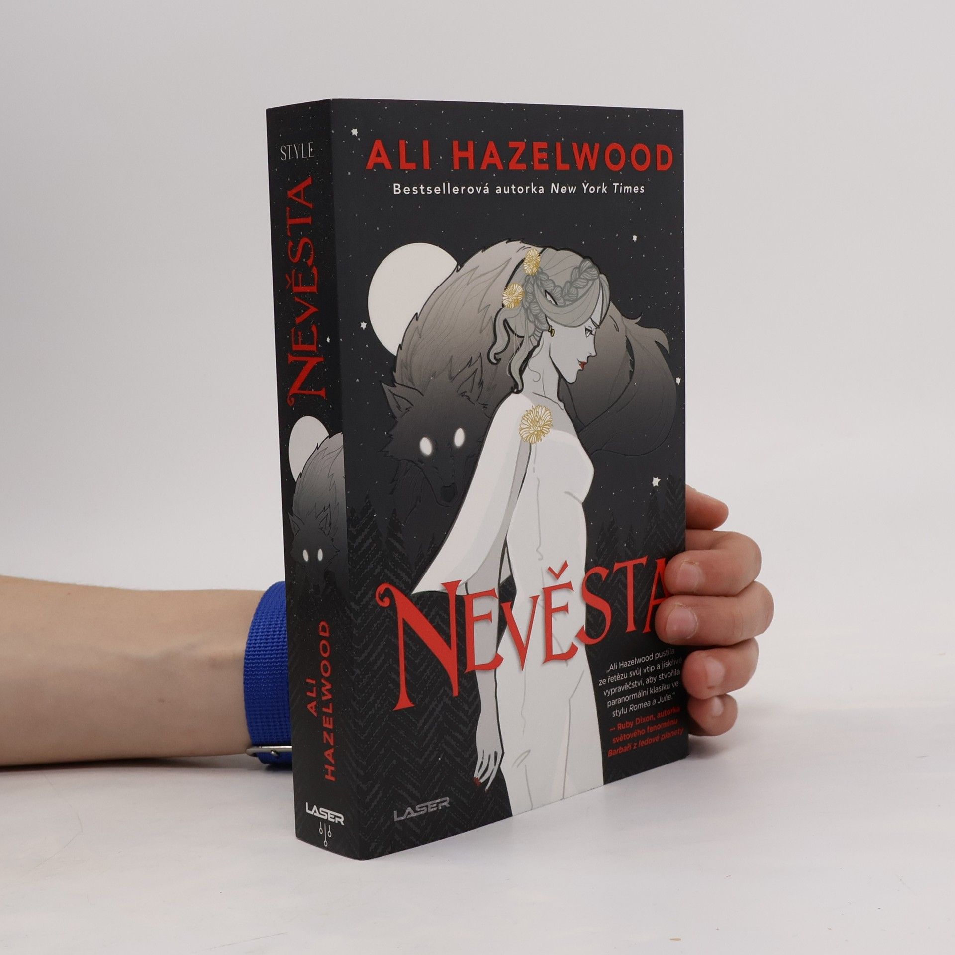 Ali Hazelwood Nevěsta