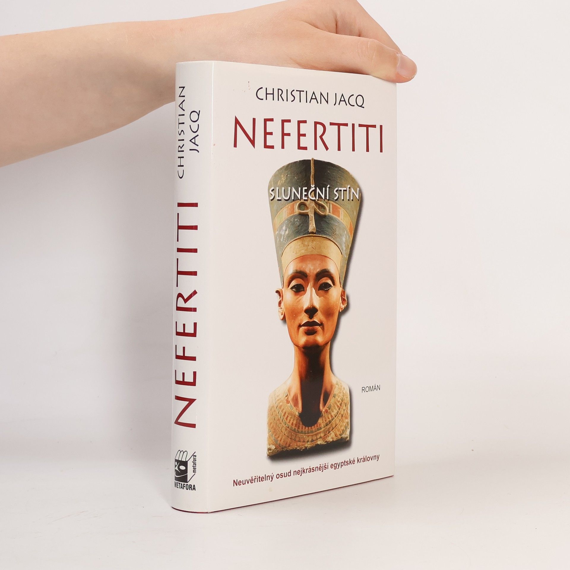 Magdalena Sládková Nefertiti: Sluneční stín