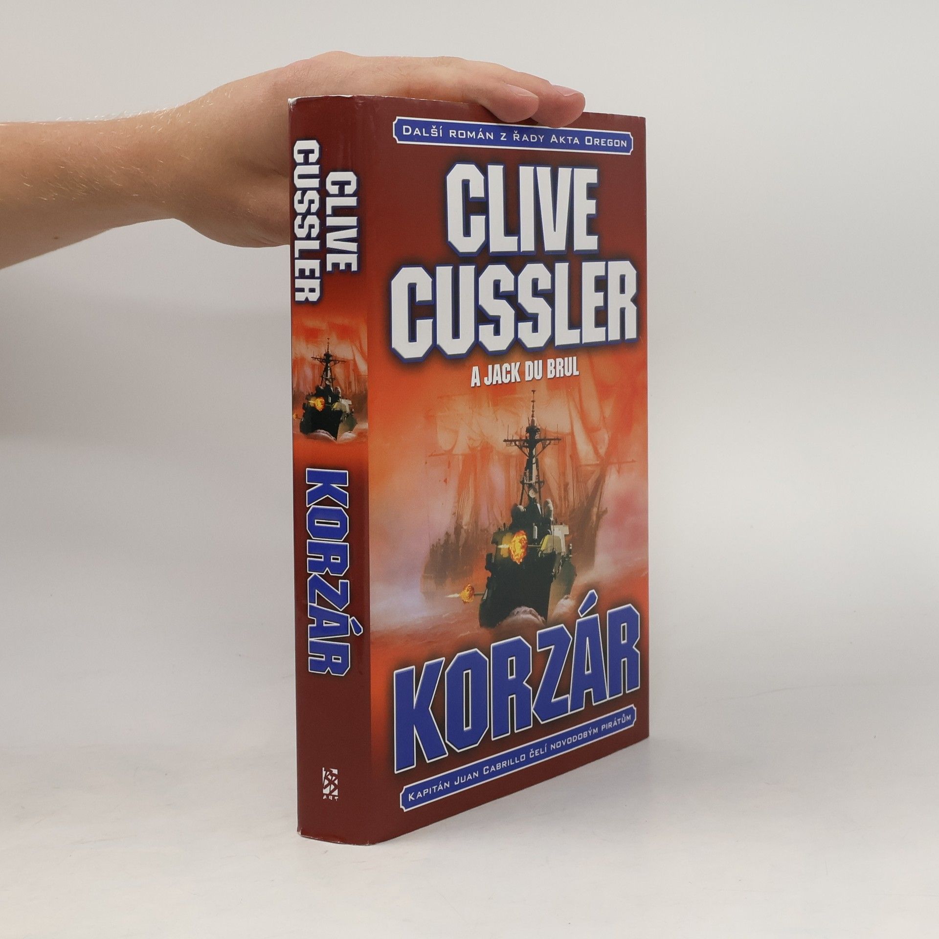 Clive Cussler Korzár