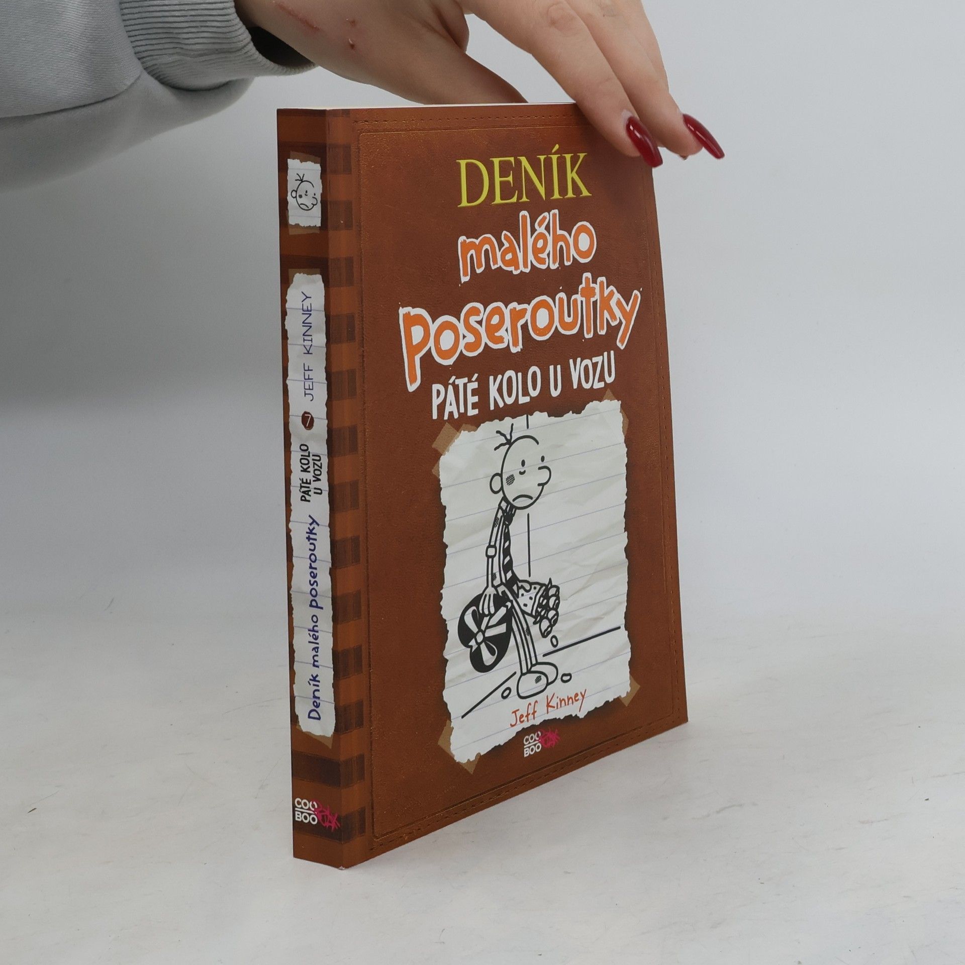 Jeff Kinney Deník malého poseroutky 7. Páté kolo u vozu