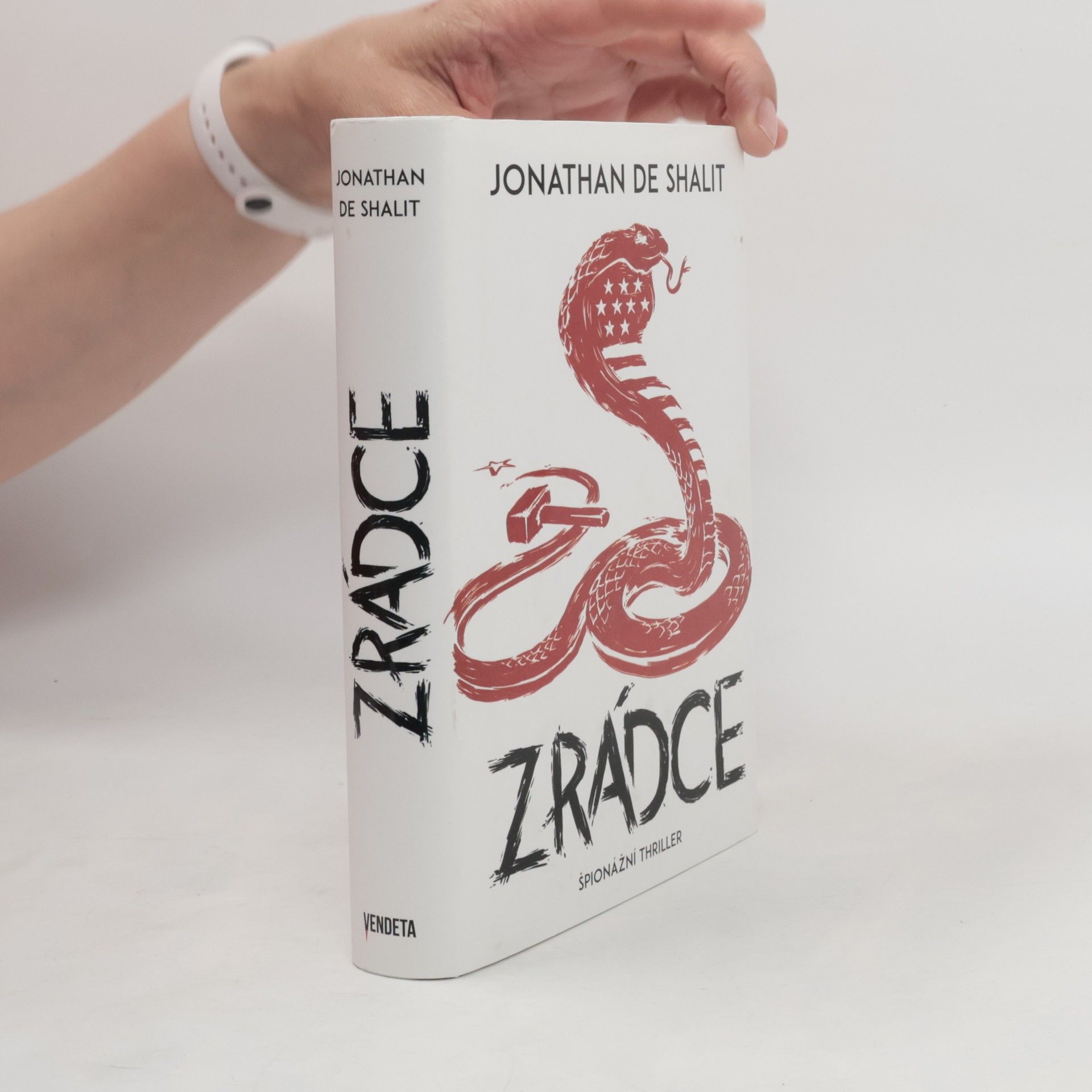 Jonathan De Shalit Zrádce