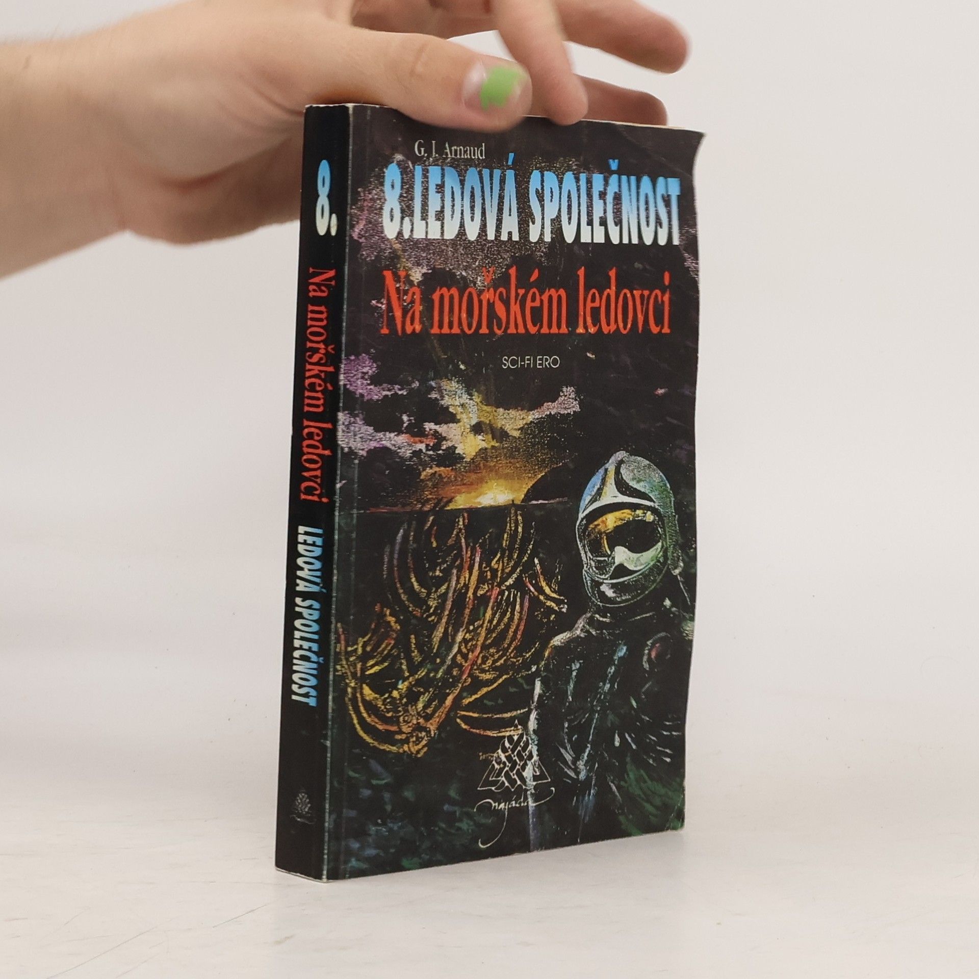 Hana Večerková Ledová společnost. 8, Na mořském ledovci