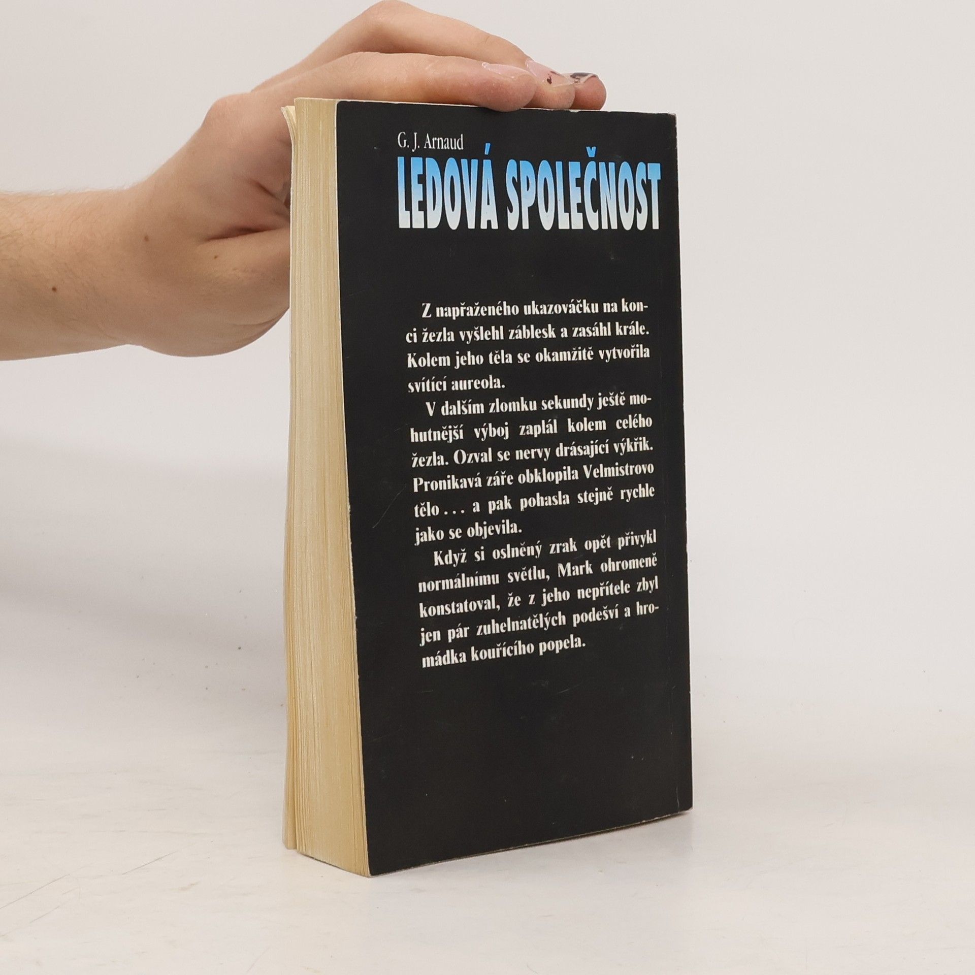 Georges-Jean Arnaud Ledová společnost. 8, Na mořském ledovci