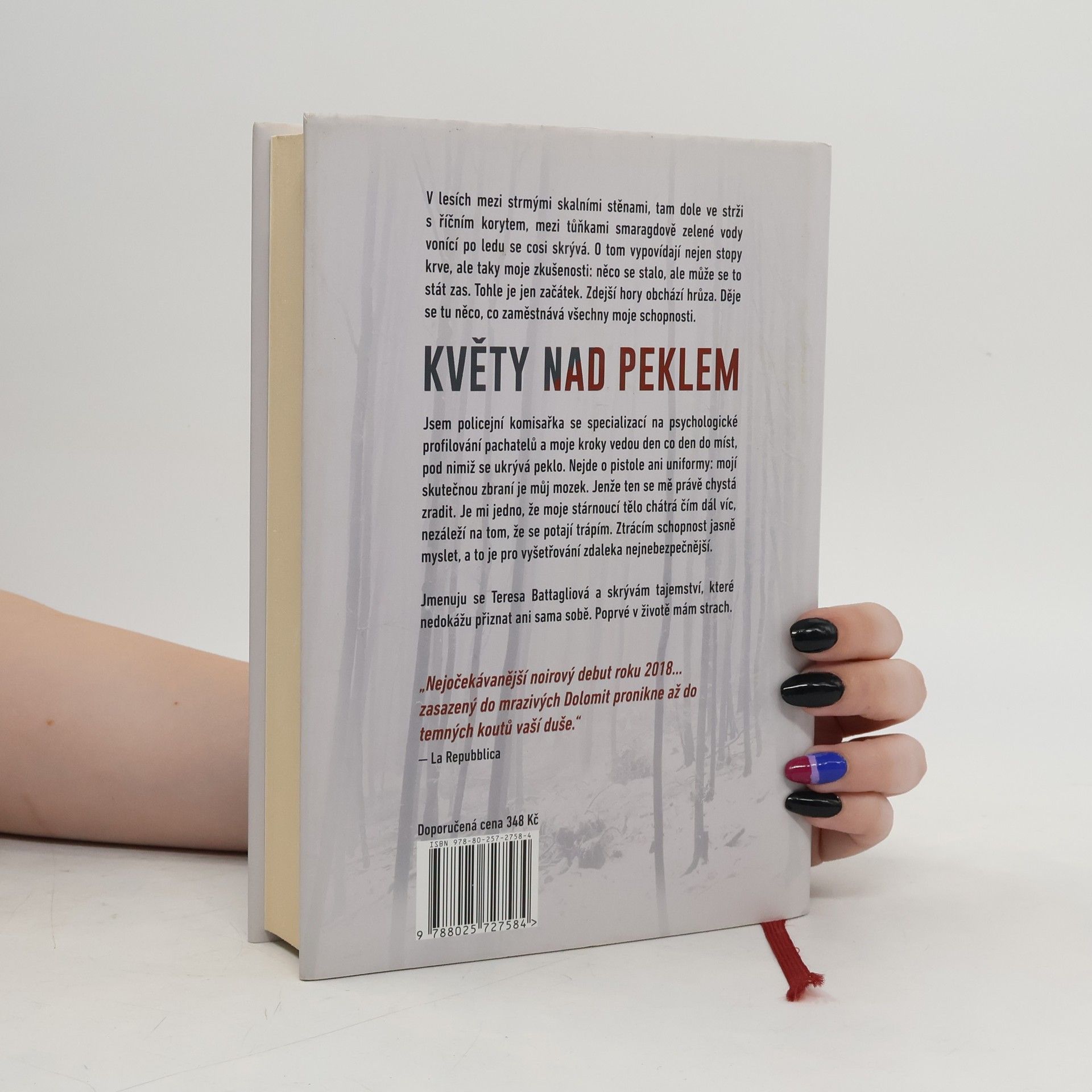 Ilaria Tuti Květy nad peklem