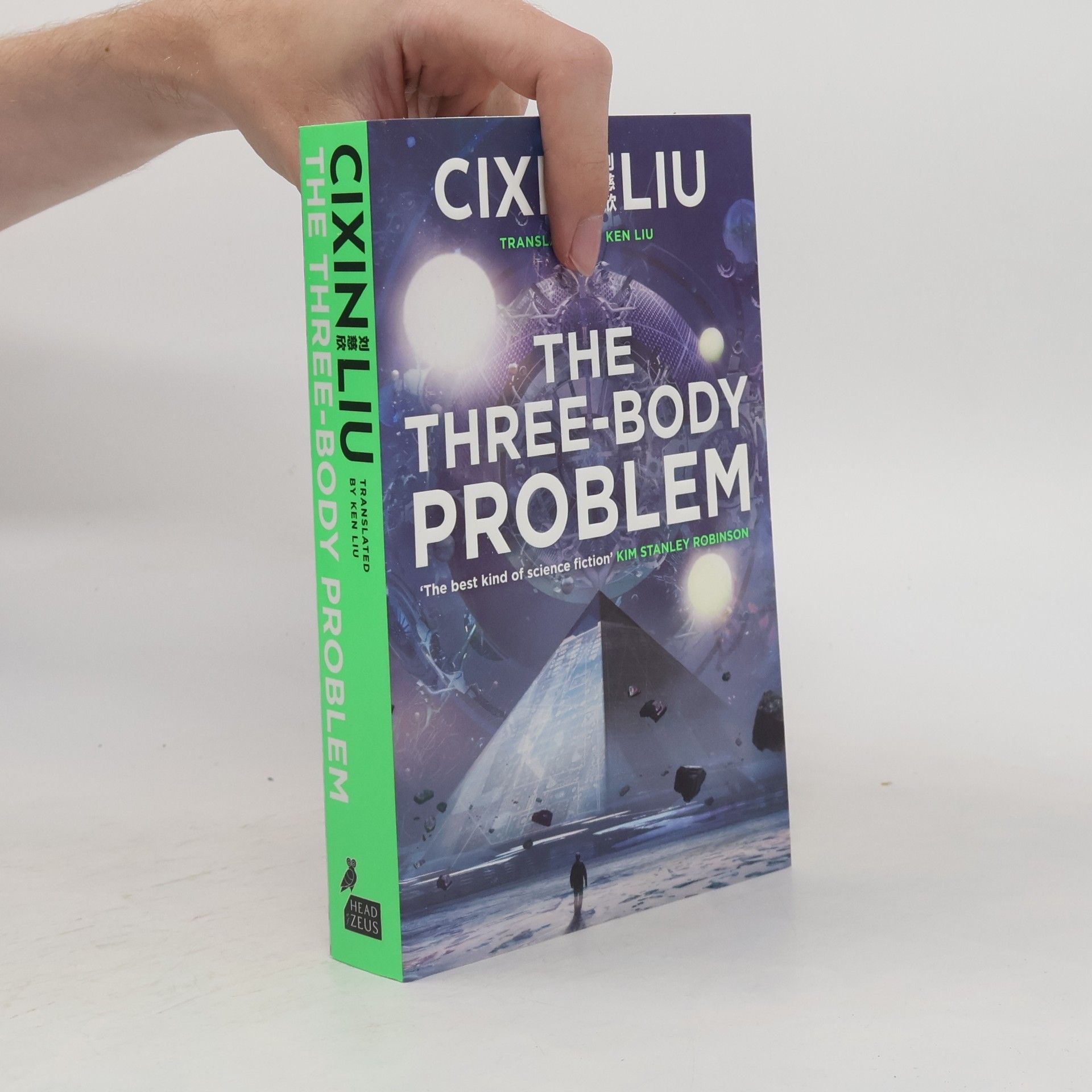 Liou Cch’-sin The three-body problem