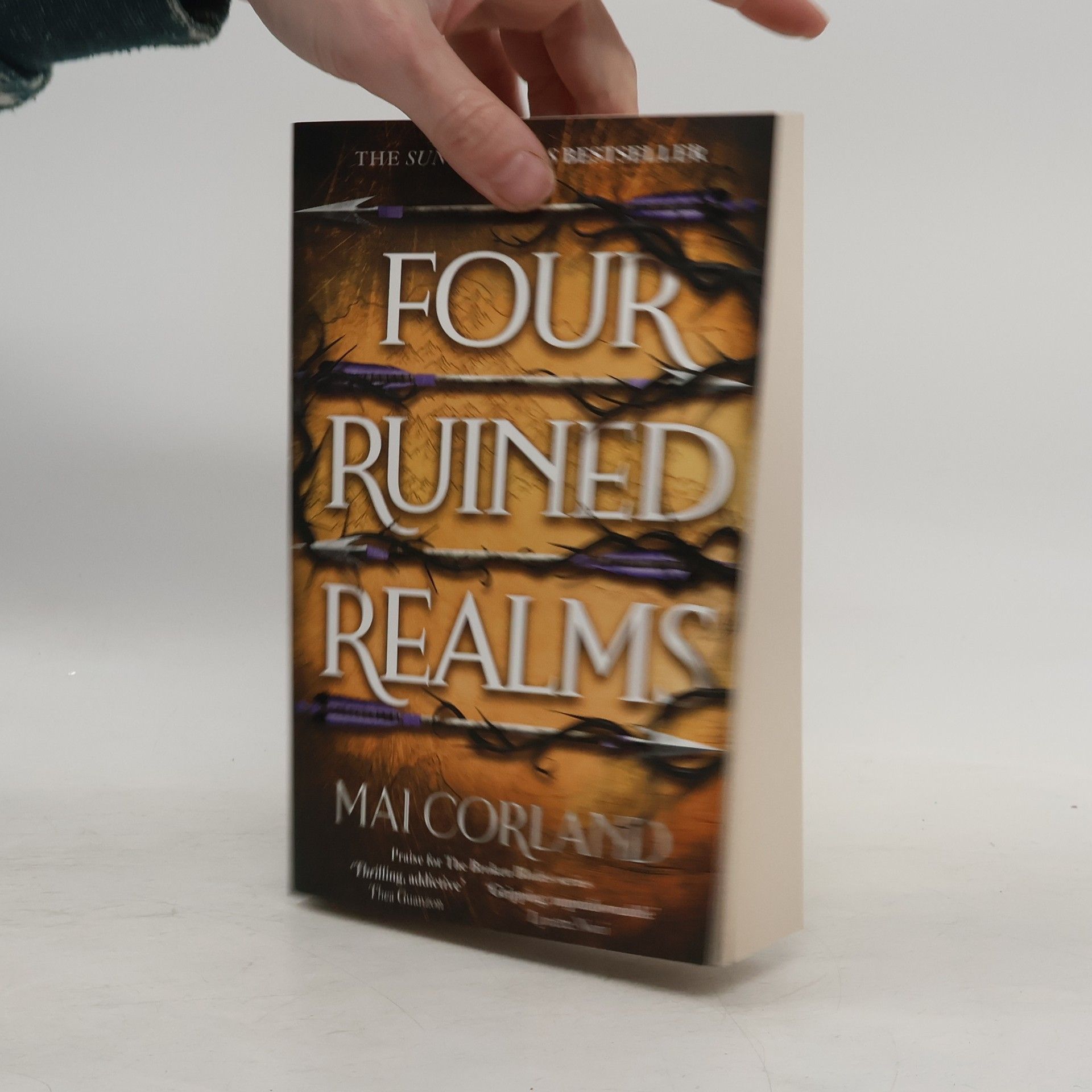 Mai Corland The Broken Blades: Four Ruined Realms