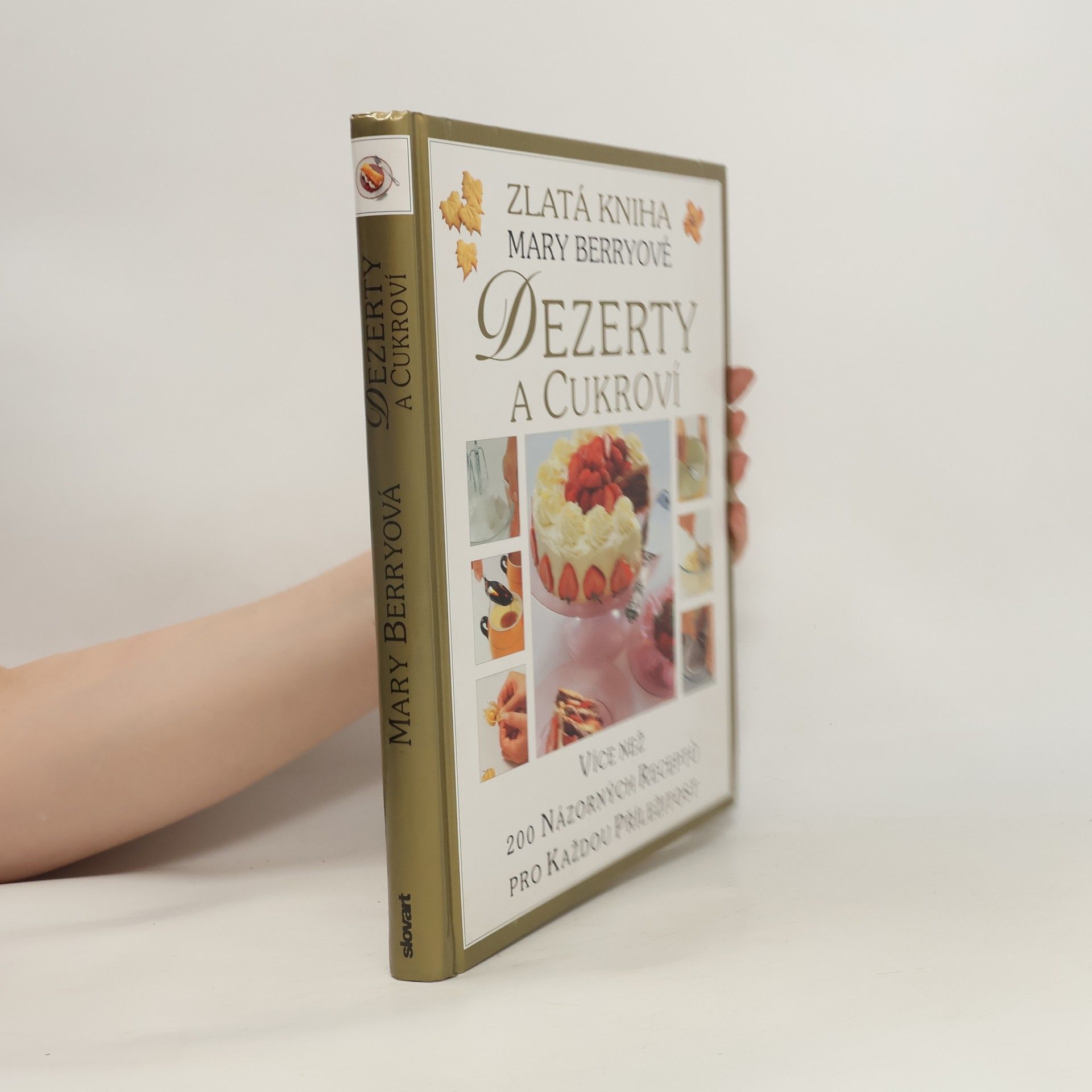 Mary Berry Dezerty a cukroví