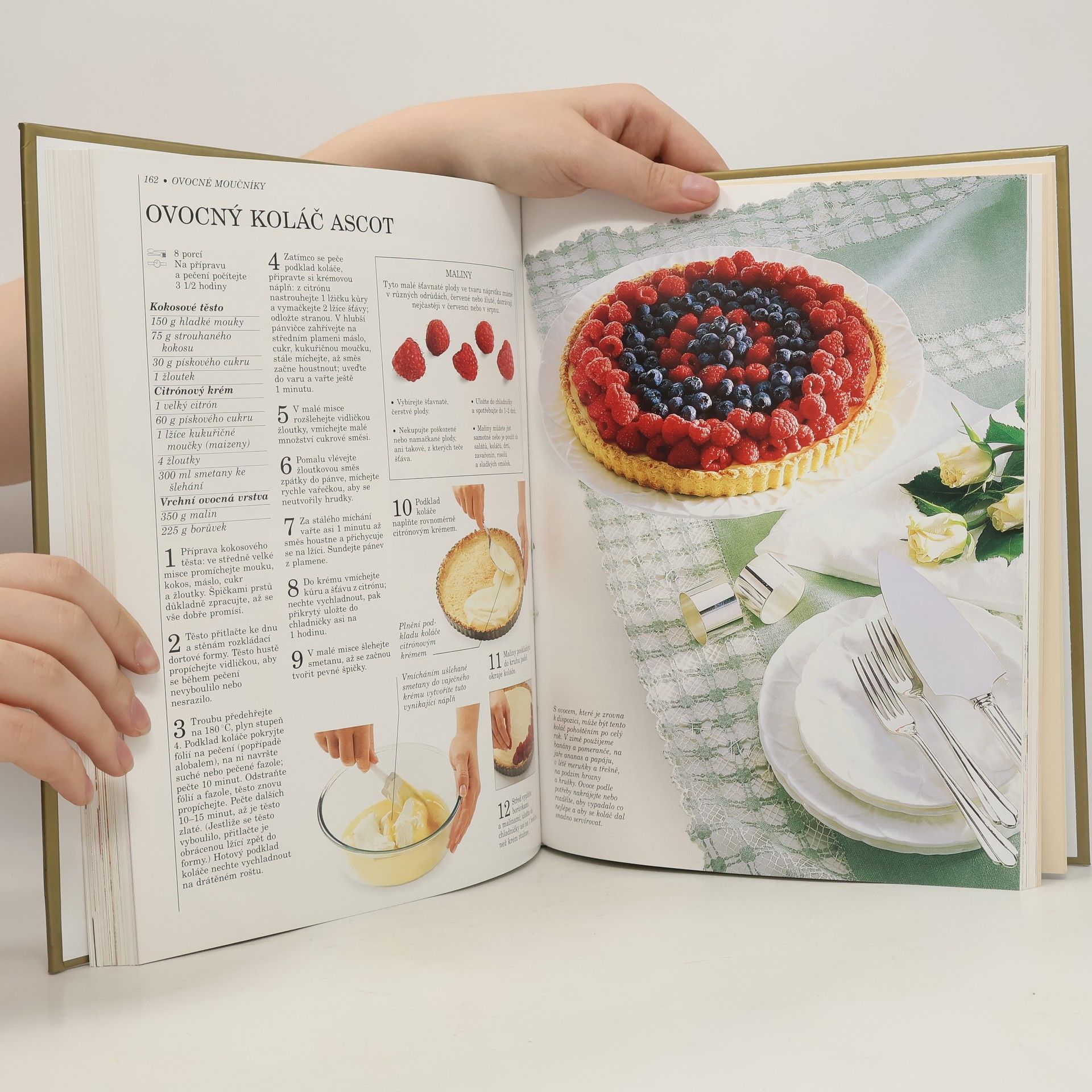 Mary Berry Dezerty a cukroví