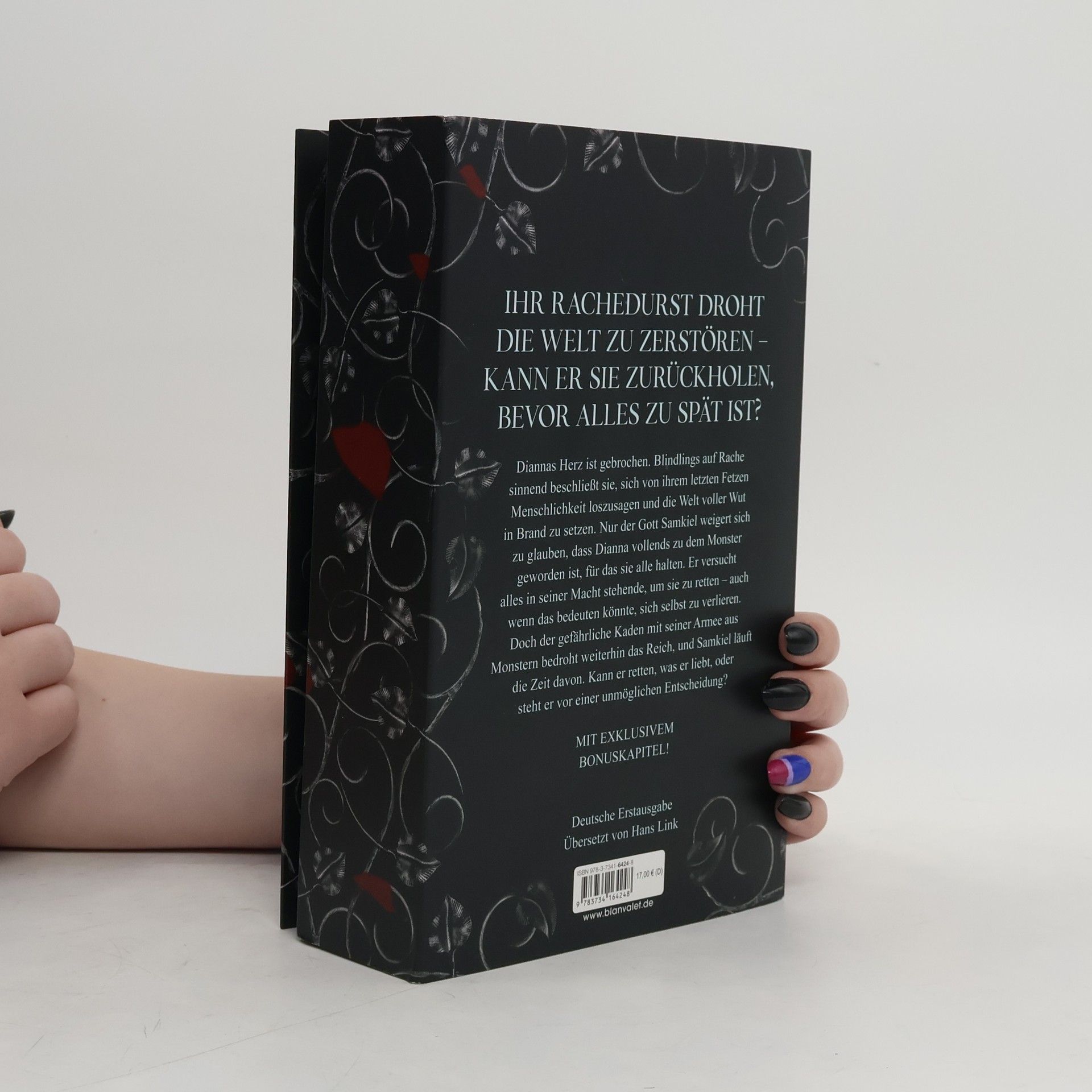 Amber V. Nicole Götter und Monster 2: The Throne of Broken Gods