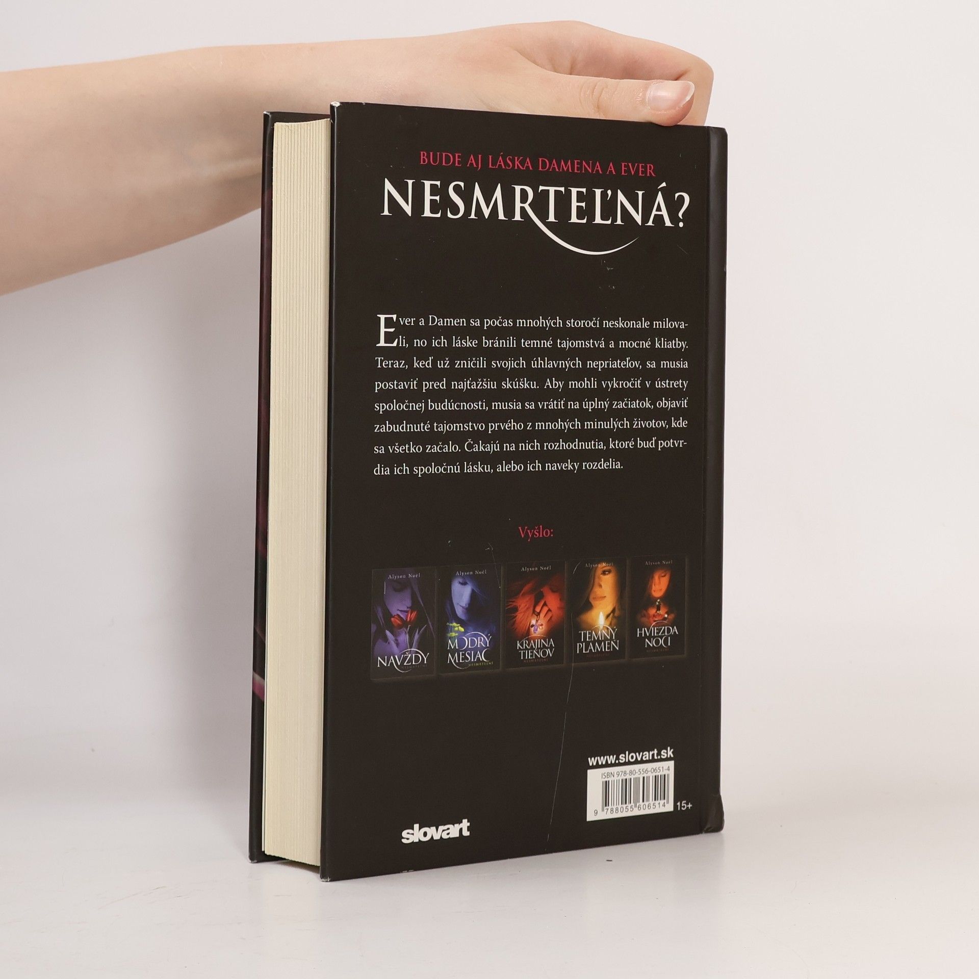Alyson Noë͏l Nesmrteľní