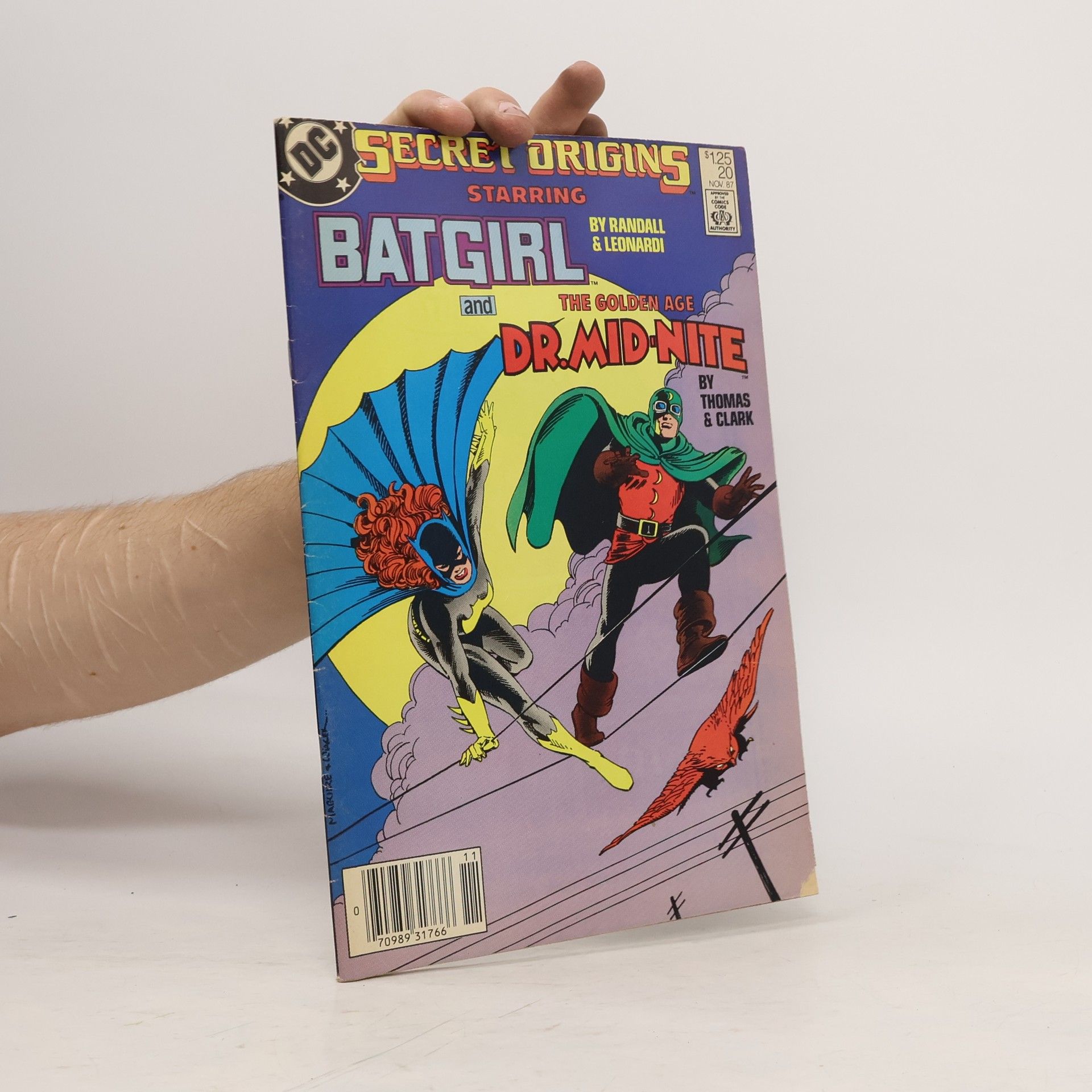 Collectif d'auteurs Secret Origins 20. Batgirl Doctor Mid-Nite