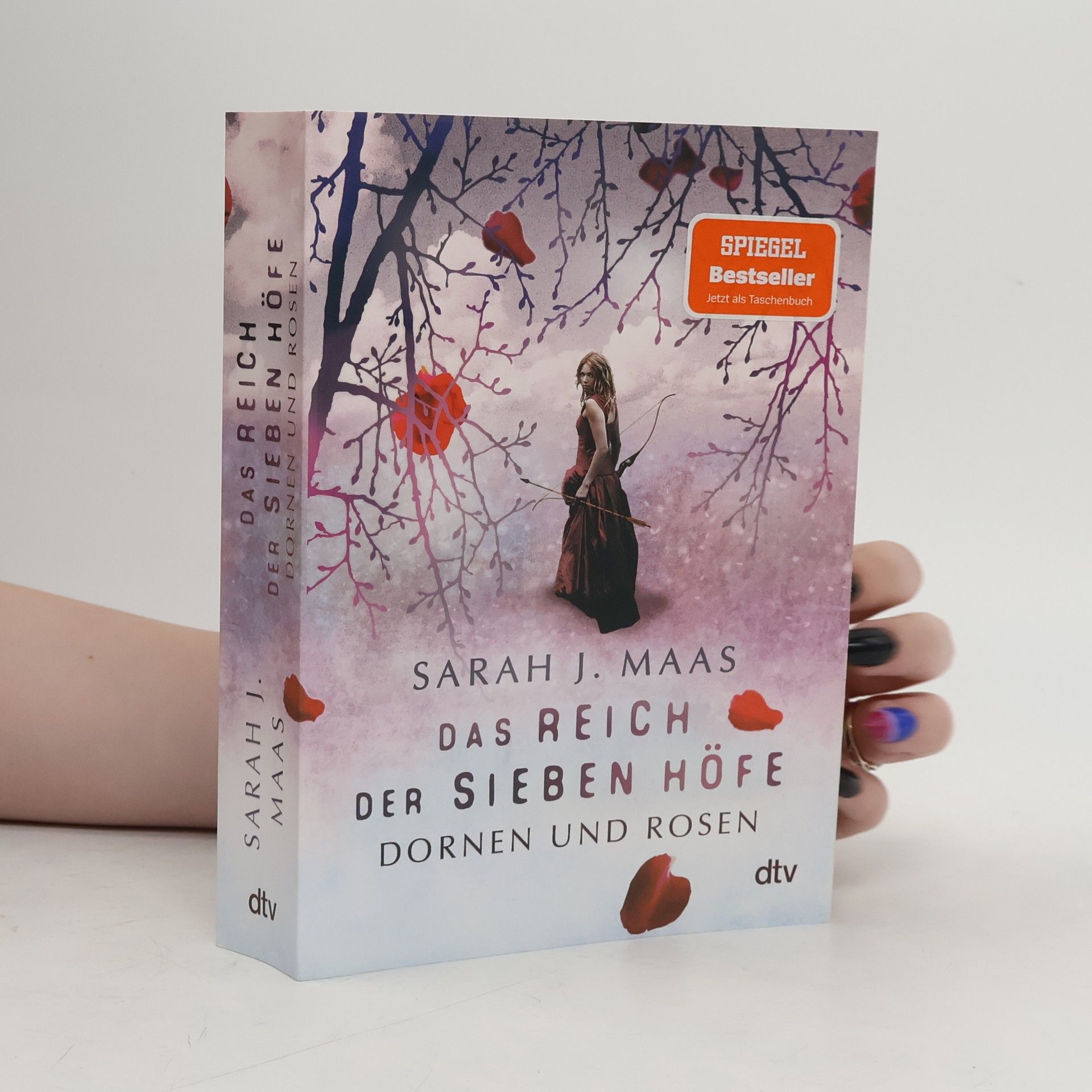 Sarah J. Maas Das Reich der sieben Höfe. Dornen und Rosen
