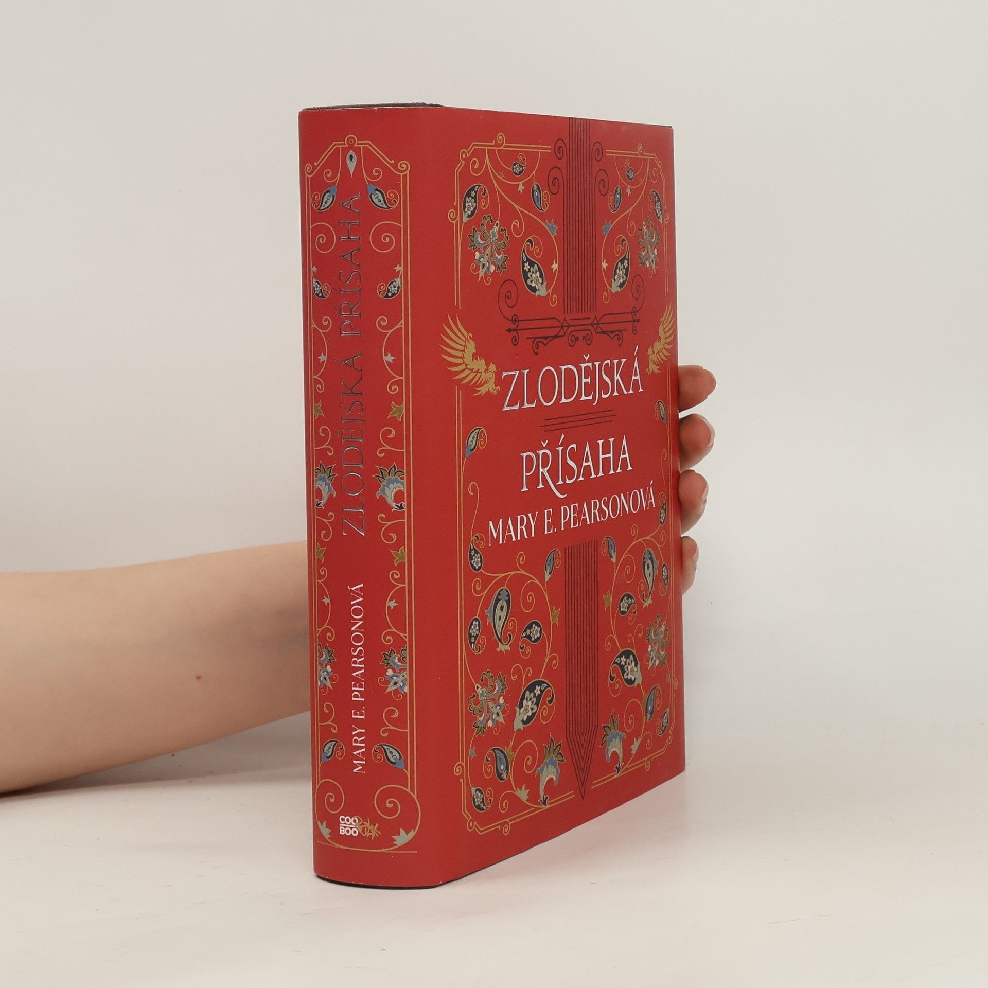 Mary E. Pearson Zlodějská přísaha