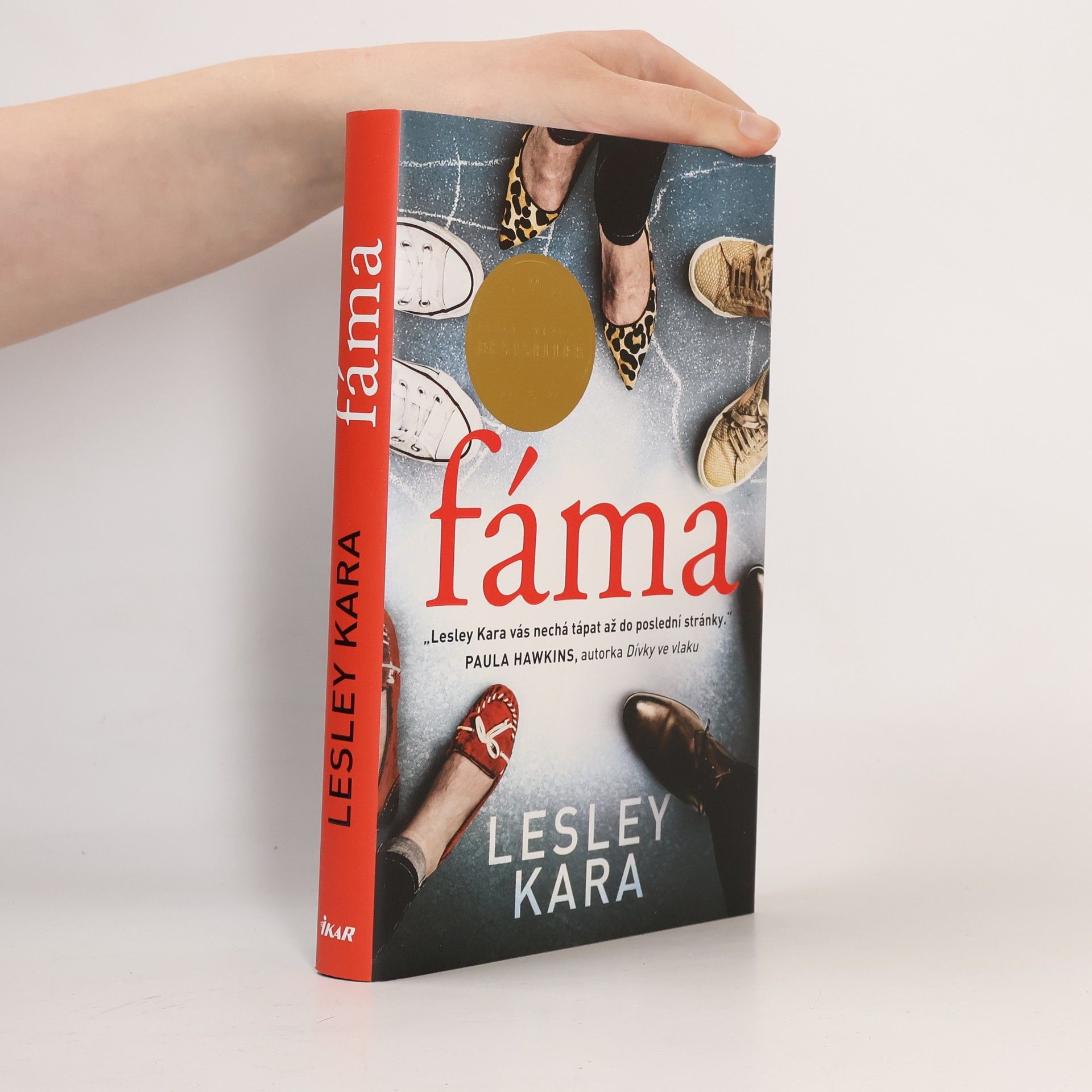 Lesley Kara Fáma