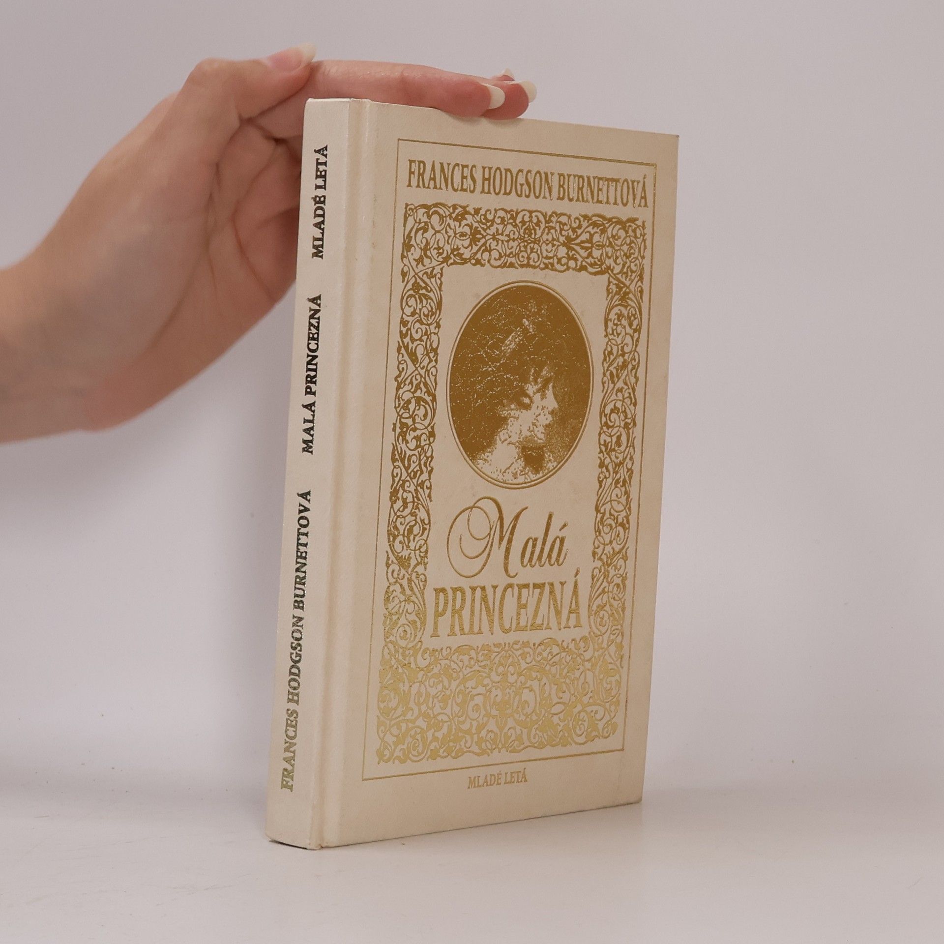 Frances Hodgson Burnett Malá princezná