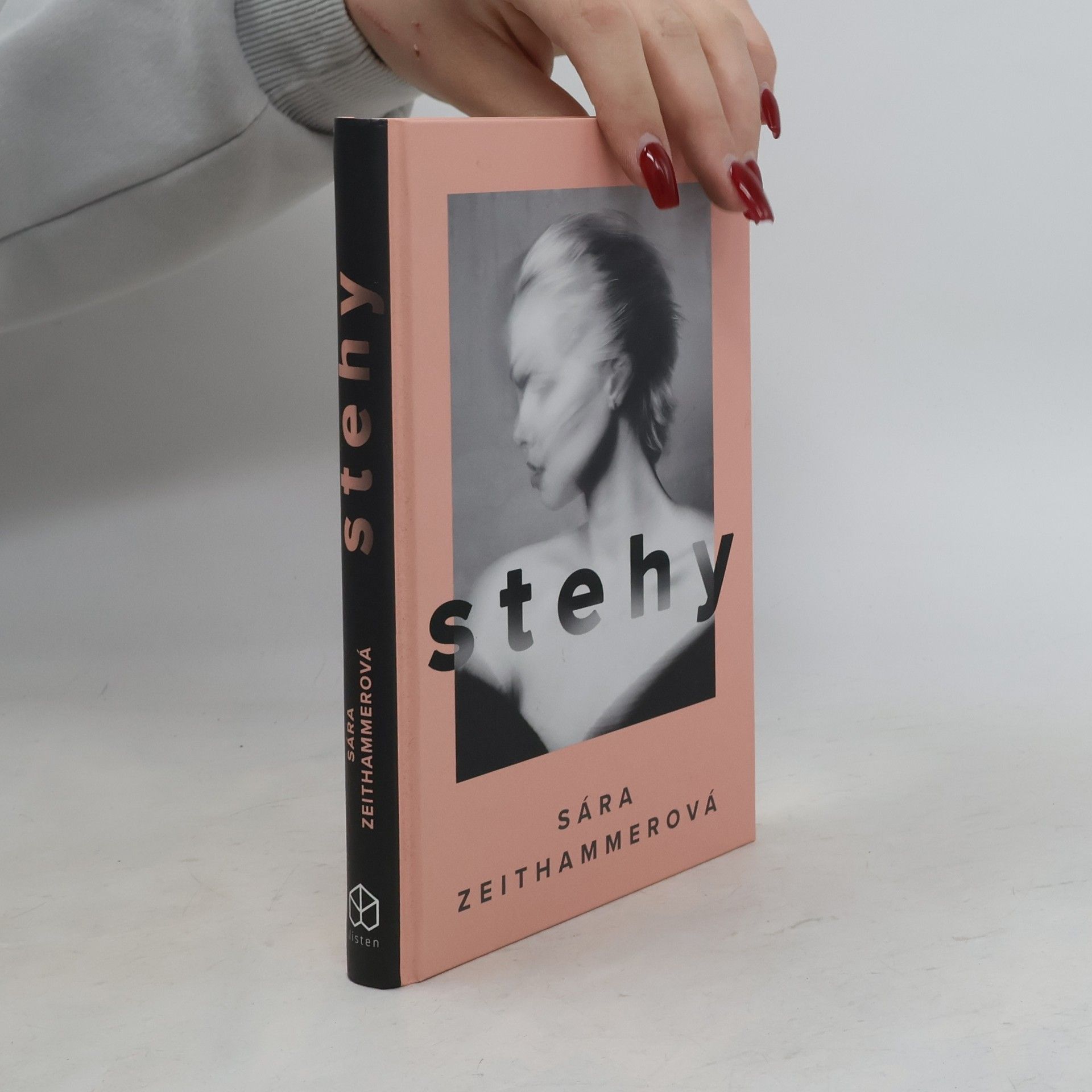 Sára Zeithammerová Stehy