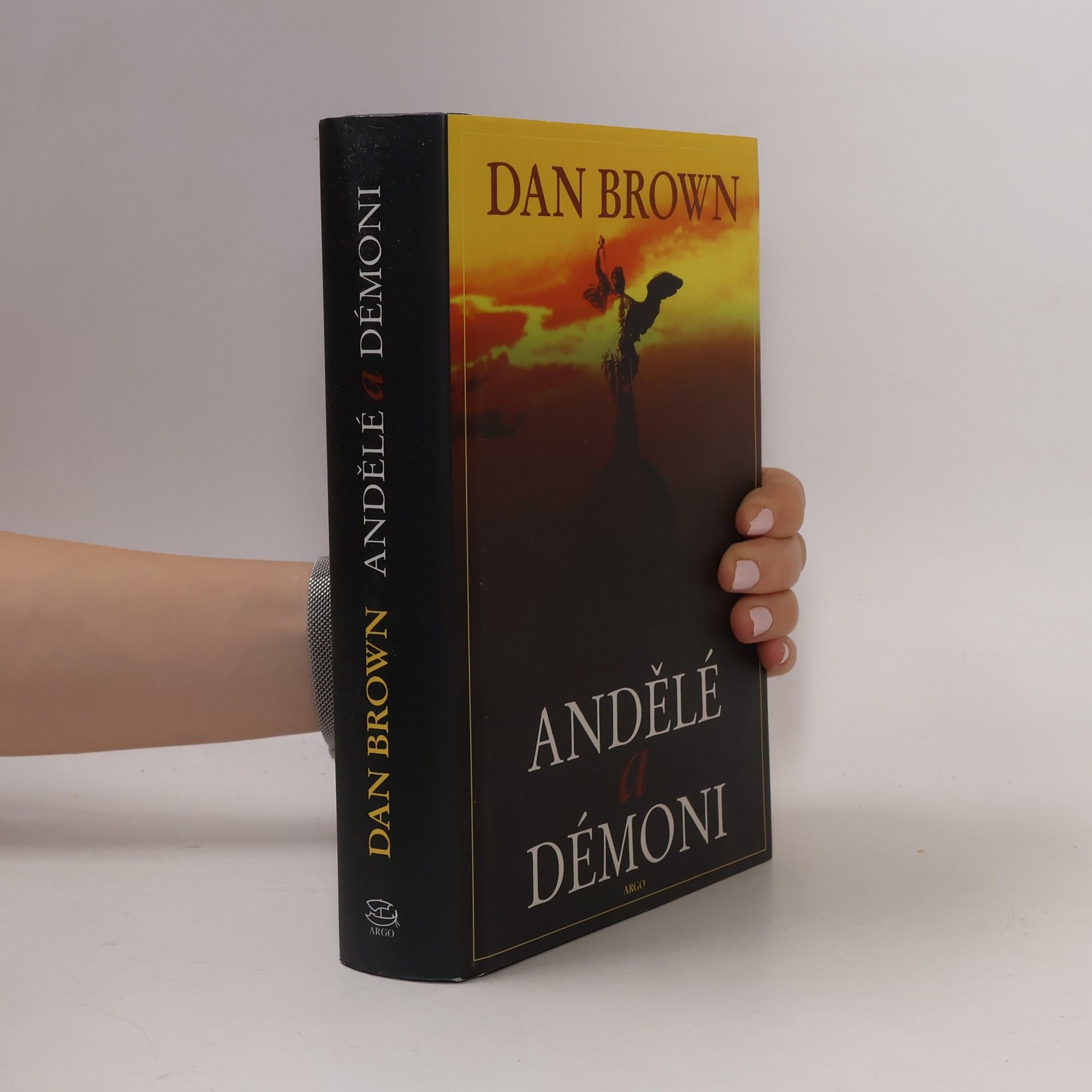 Dan Brown Andělé a démoni