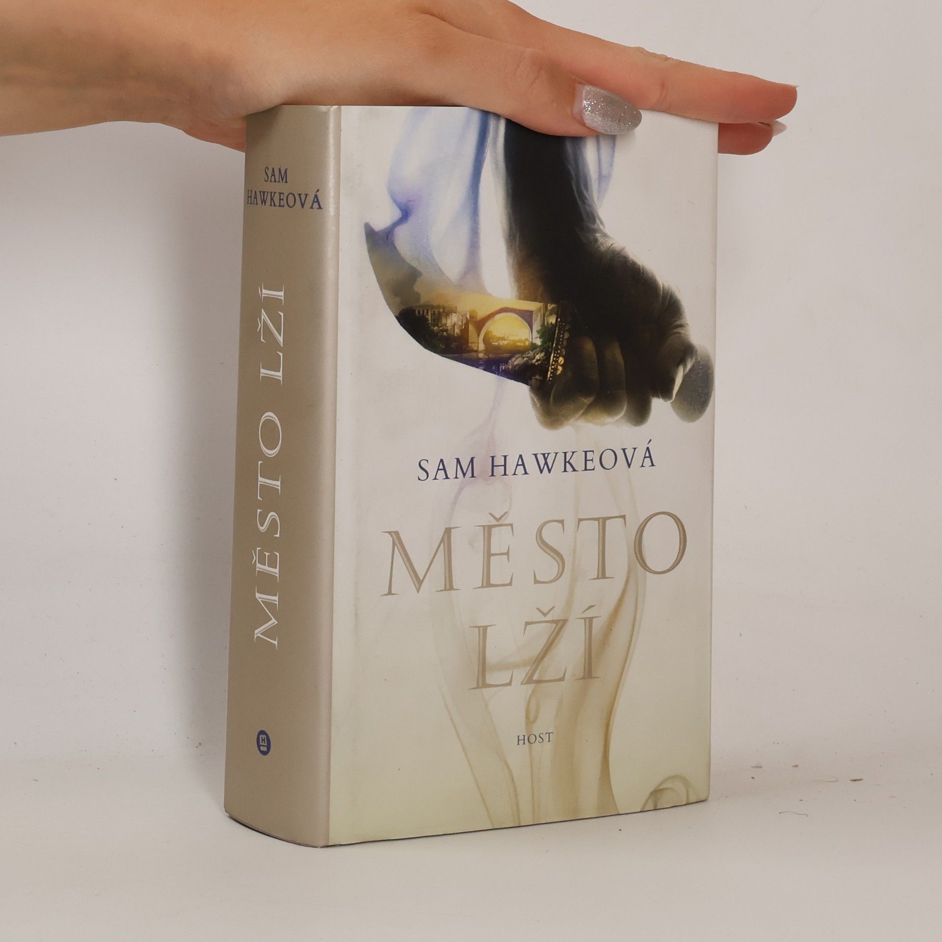 Sam Hawke Město lží