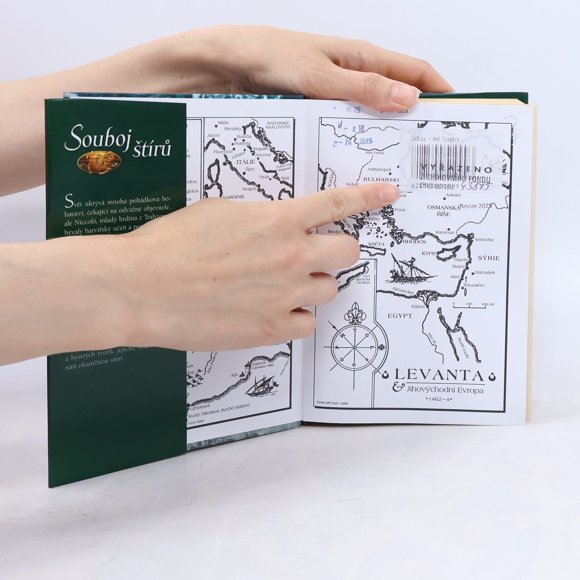 Dorothy Dunnett Souboj štírů