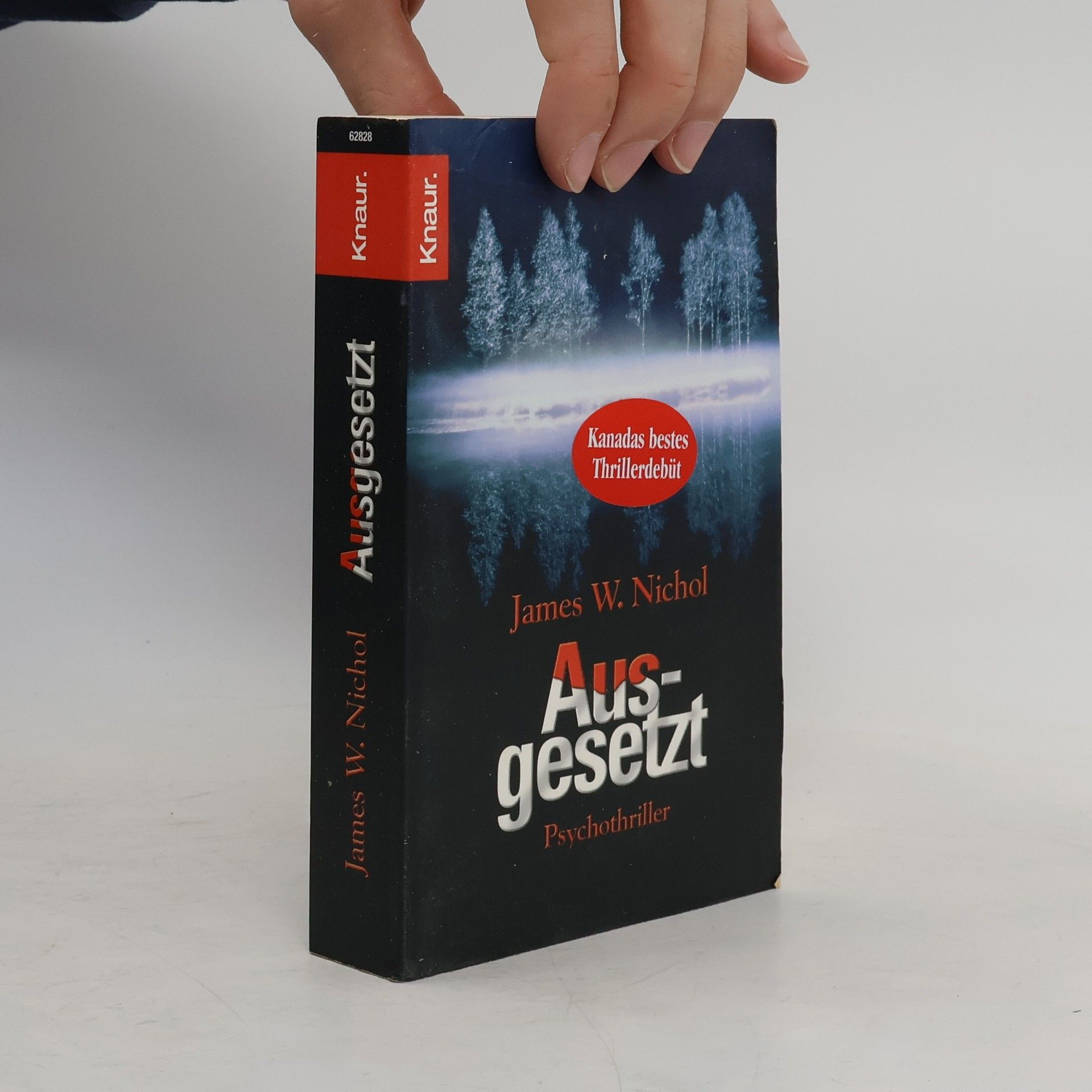 James W. Nichol Ausgesetzt