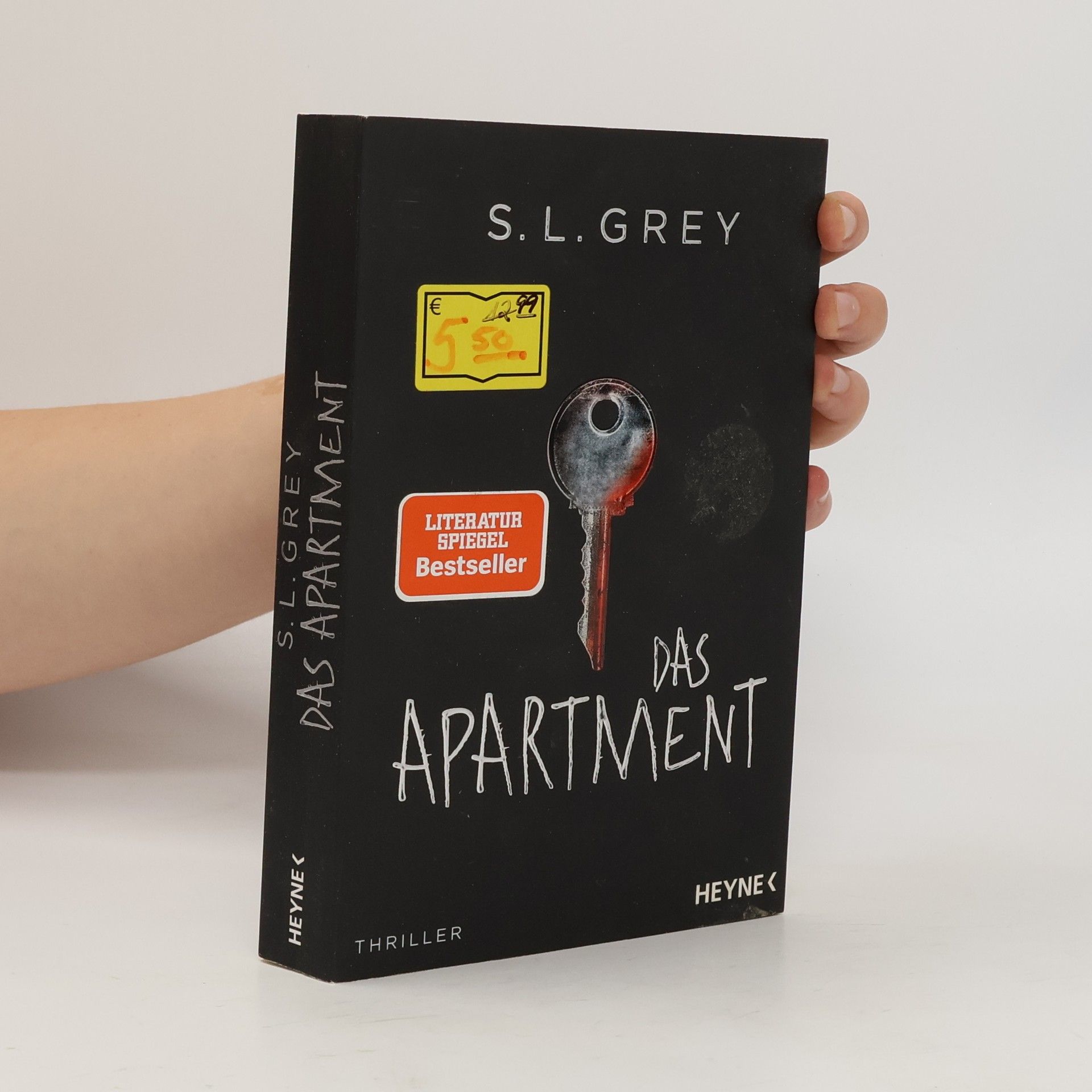 S.L. Grey Das Apartment
