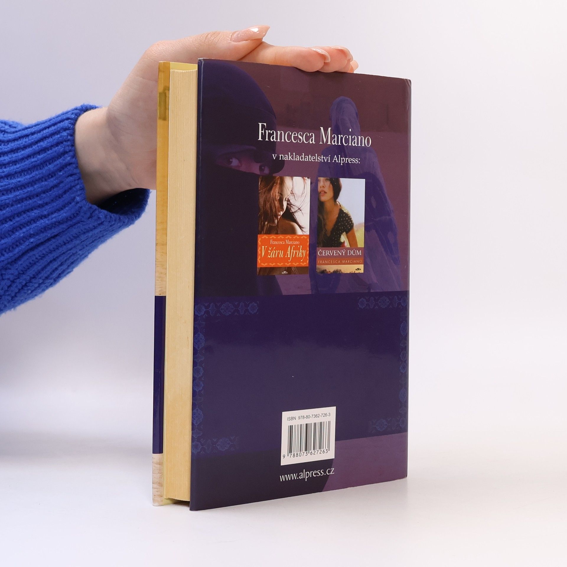 Francesca Marciano Sny ukryté v závoji