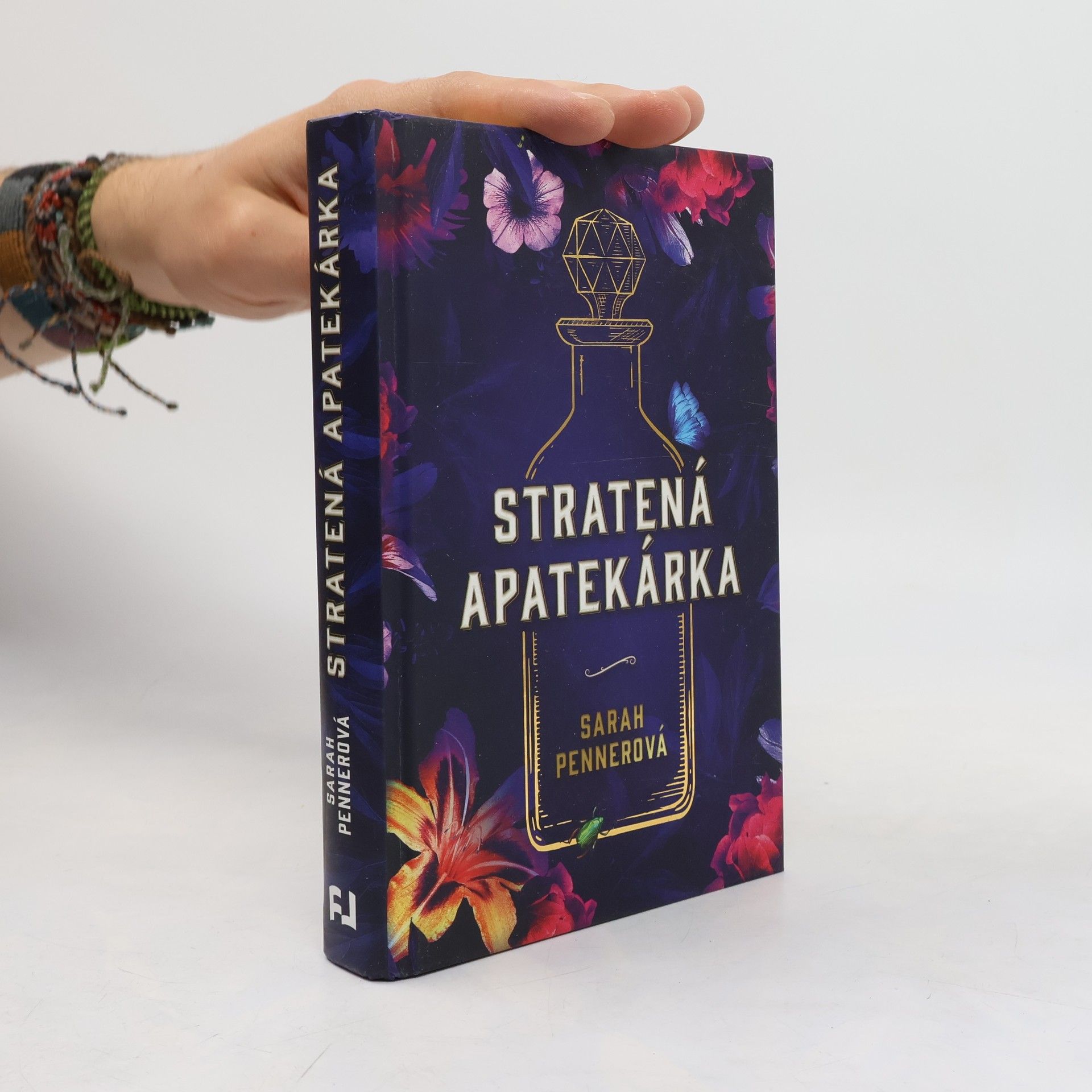 Sarah Penner Stratená apatekárka