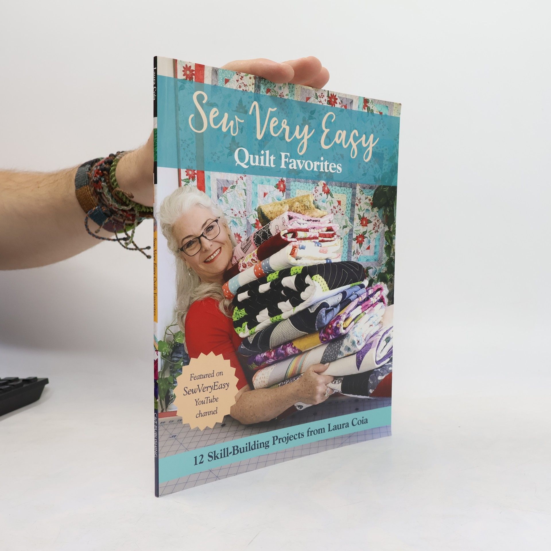 Laura Coia Sew Very Easy Quilt Favorites