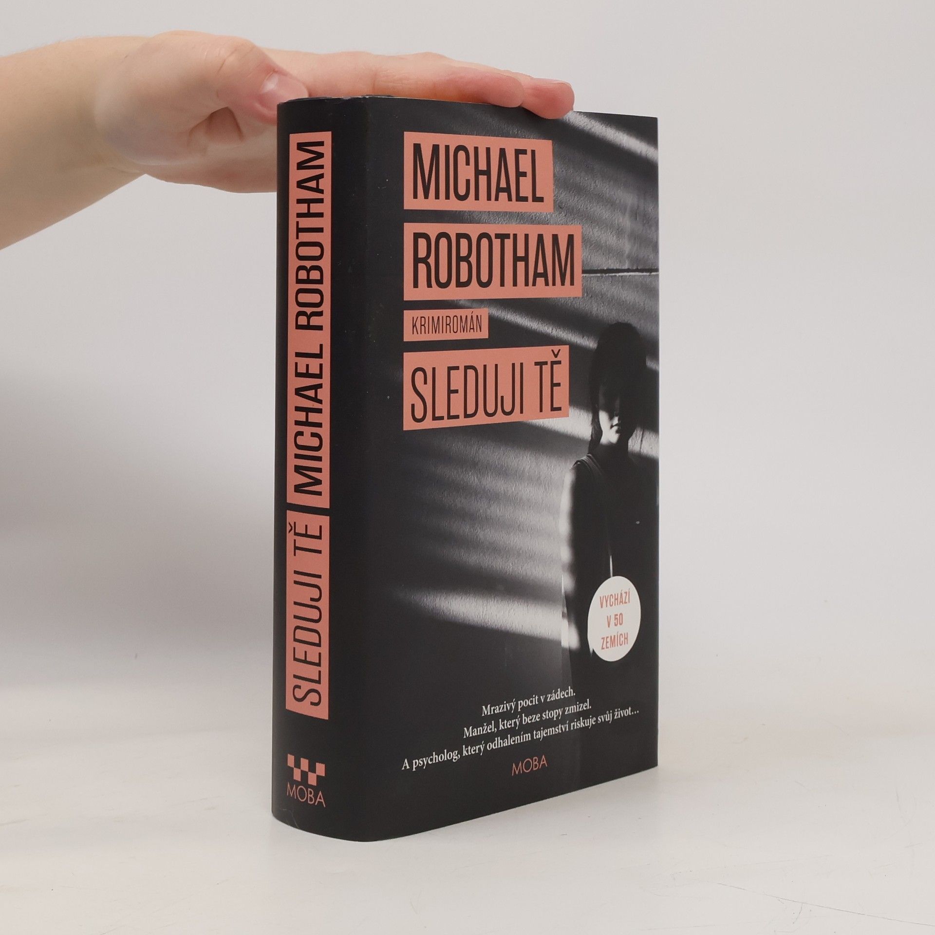 Michael Robotham Sleduji tě