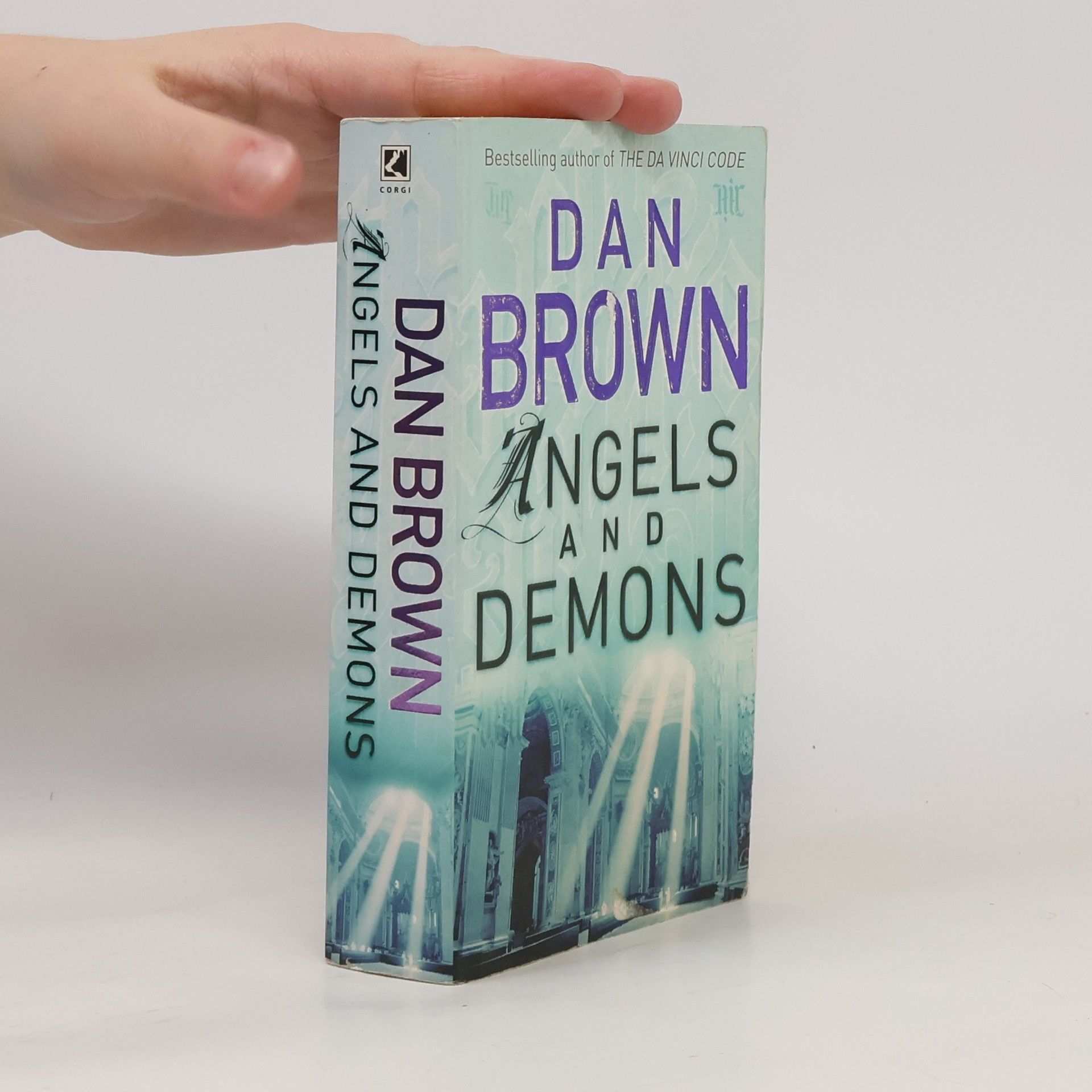 Dan Brown Angels and Demons