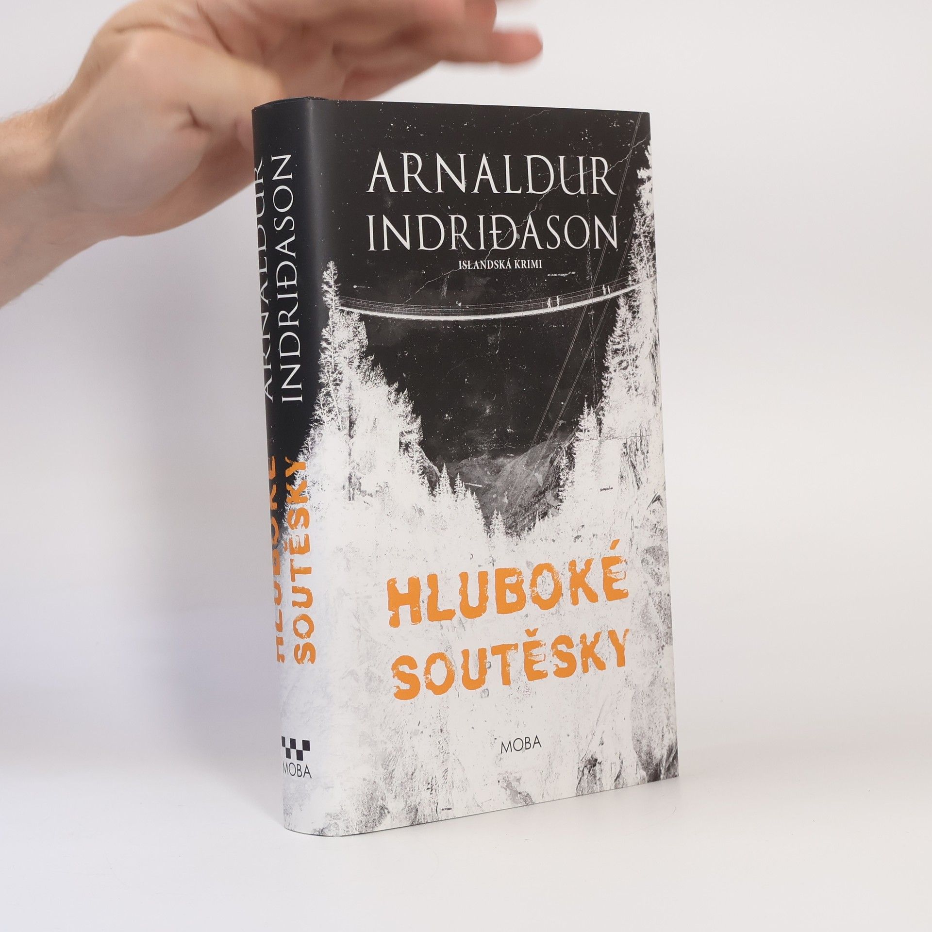 Arnaldur Indriðason Hluboké soutěsky