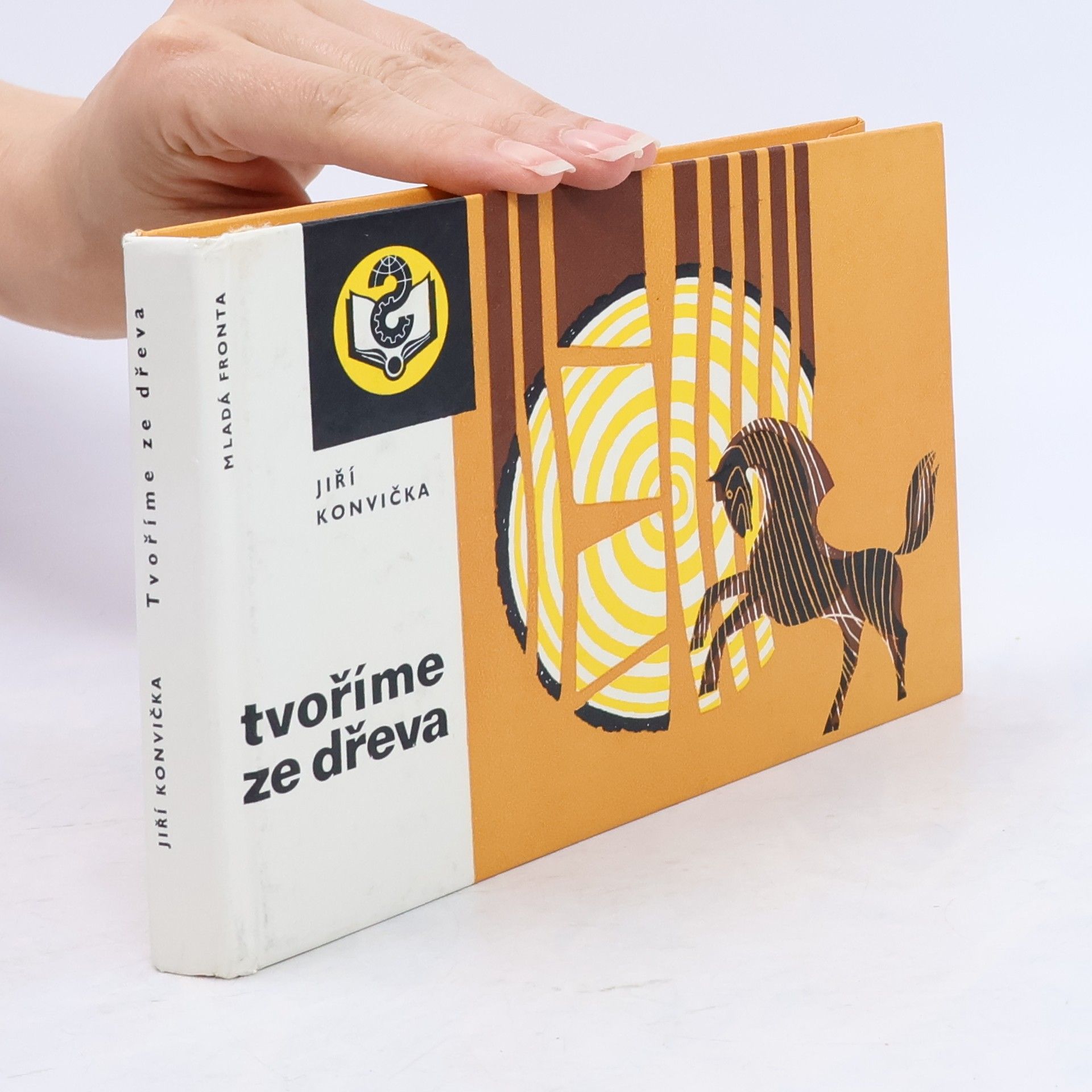 Jiří Konvička Tvoříme ze dřeva