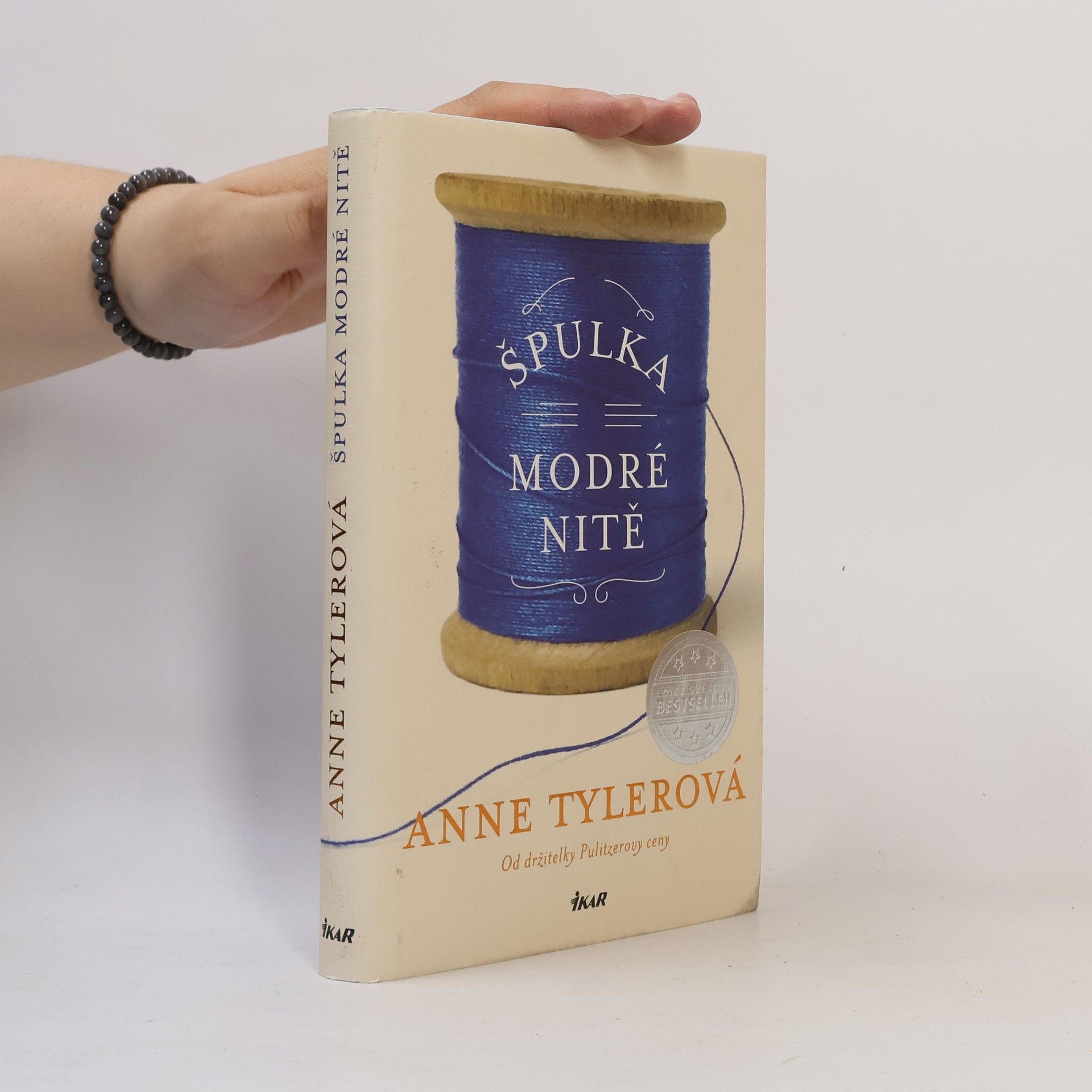 Anne Tyler Špulka modré nitě