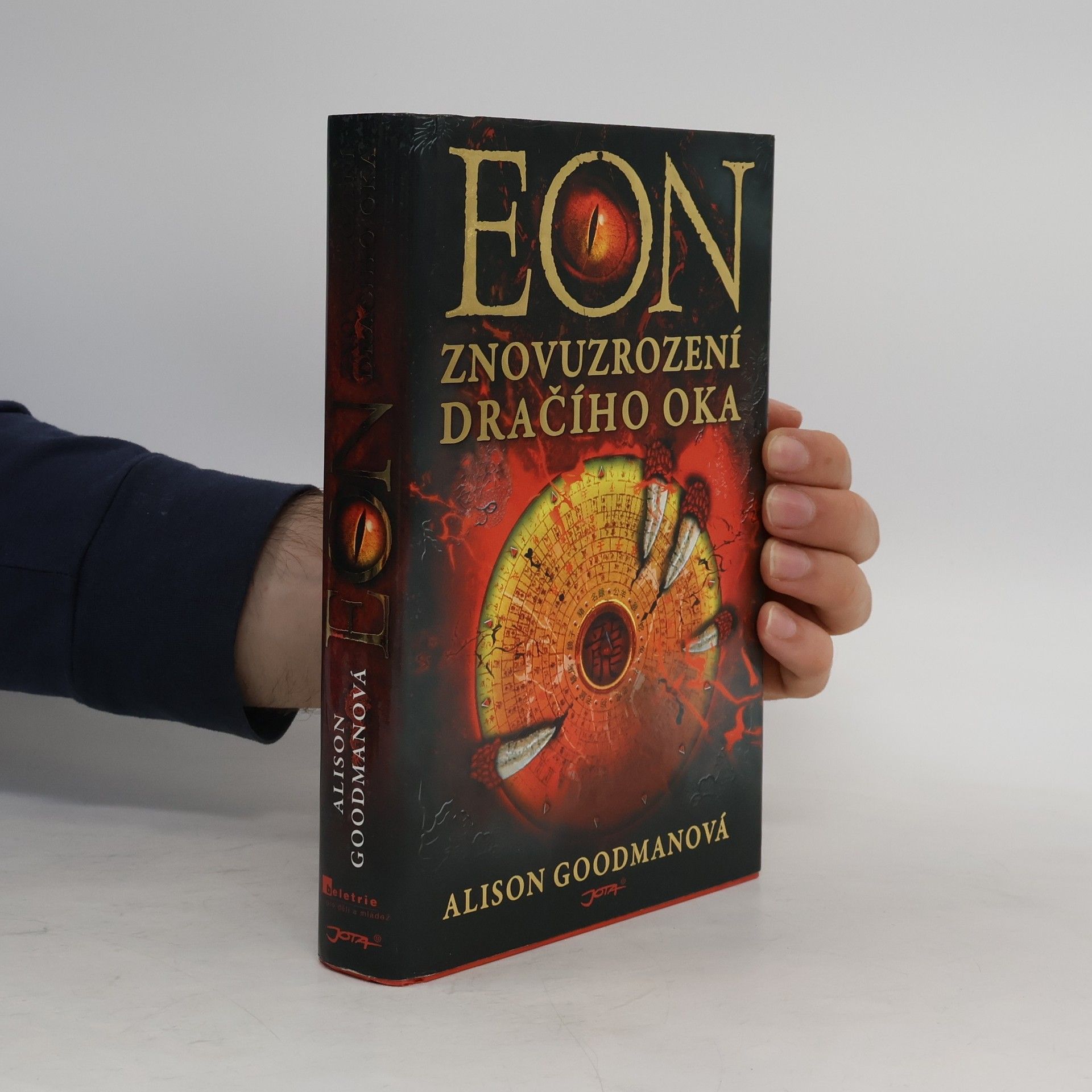Alison Goodman Eon. Znovuzrození dračího oka