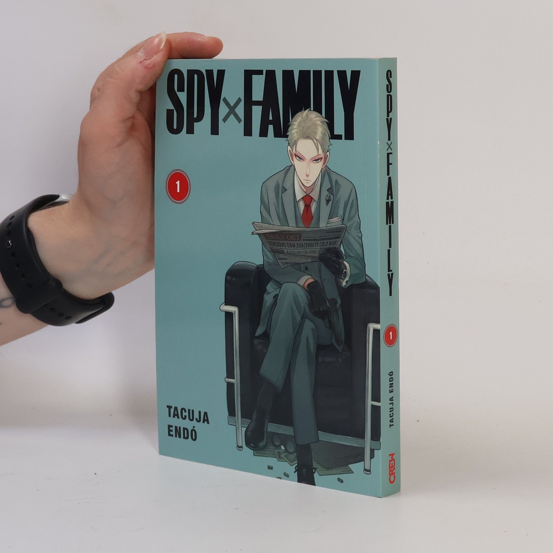 Tacuja Endó Spy x Family 1