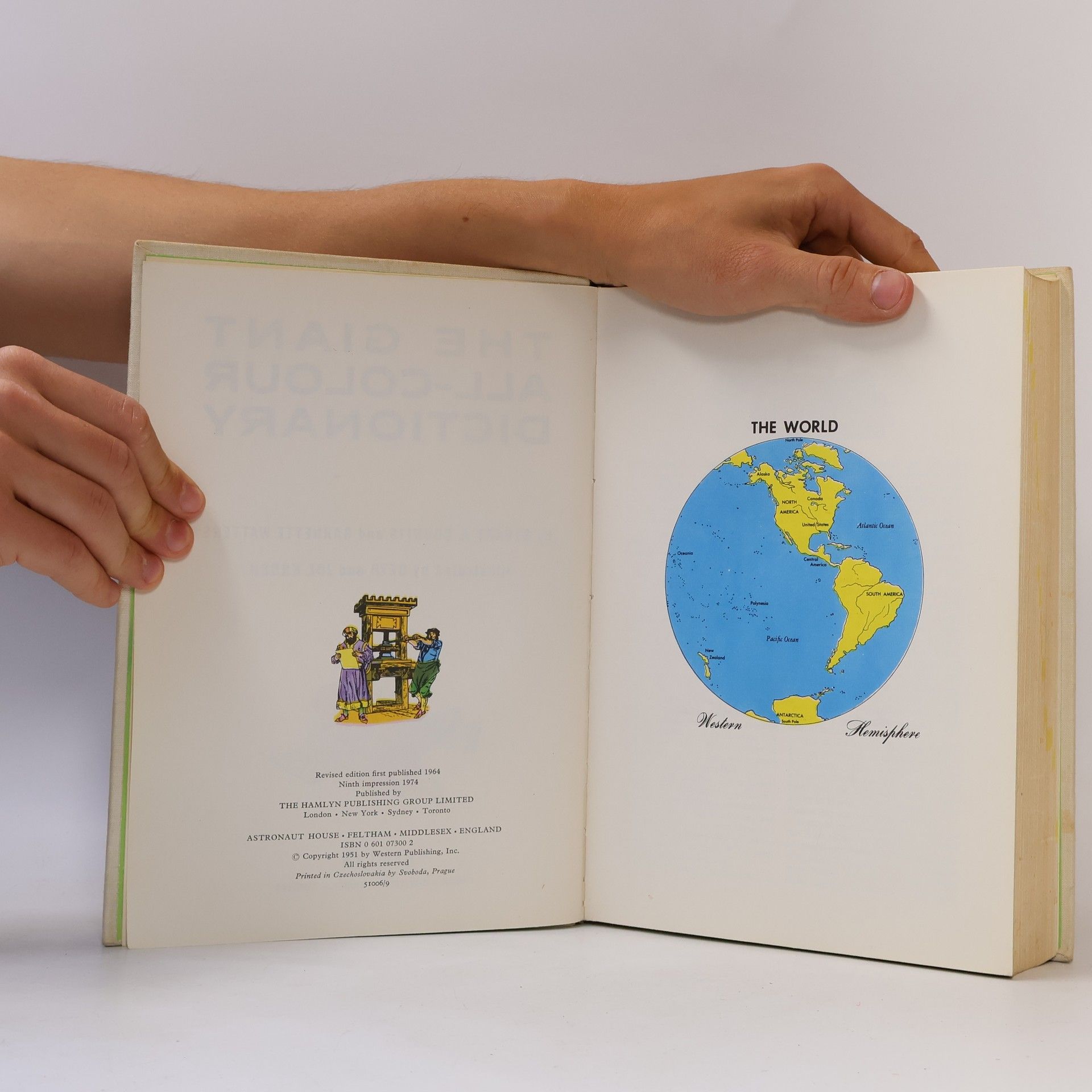 Stuart A. Courtis Giant All Colour Dictionary