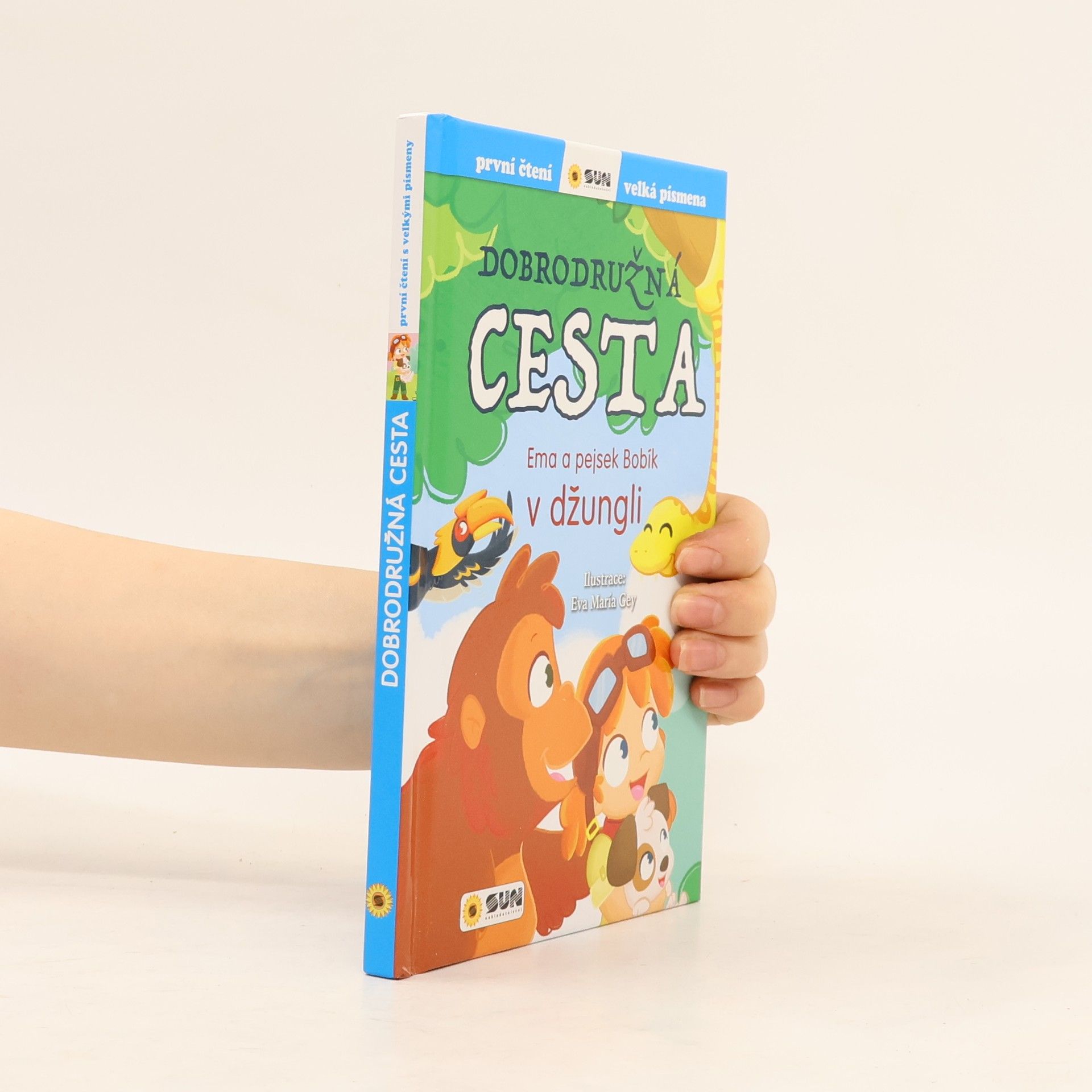 Dobrodružná cesta. Ema a pejsek Bobík v džungli