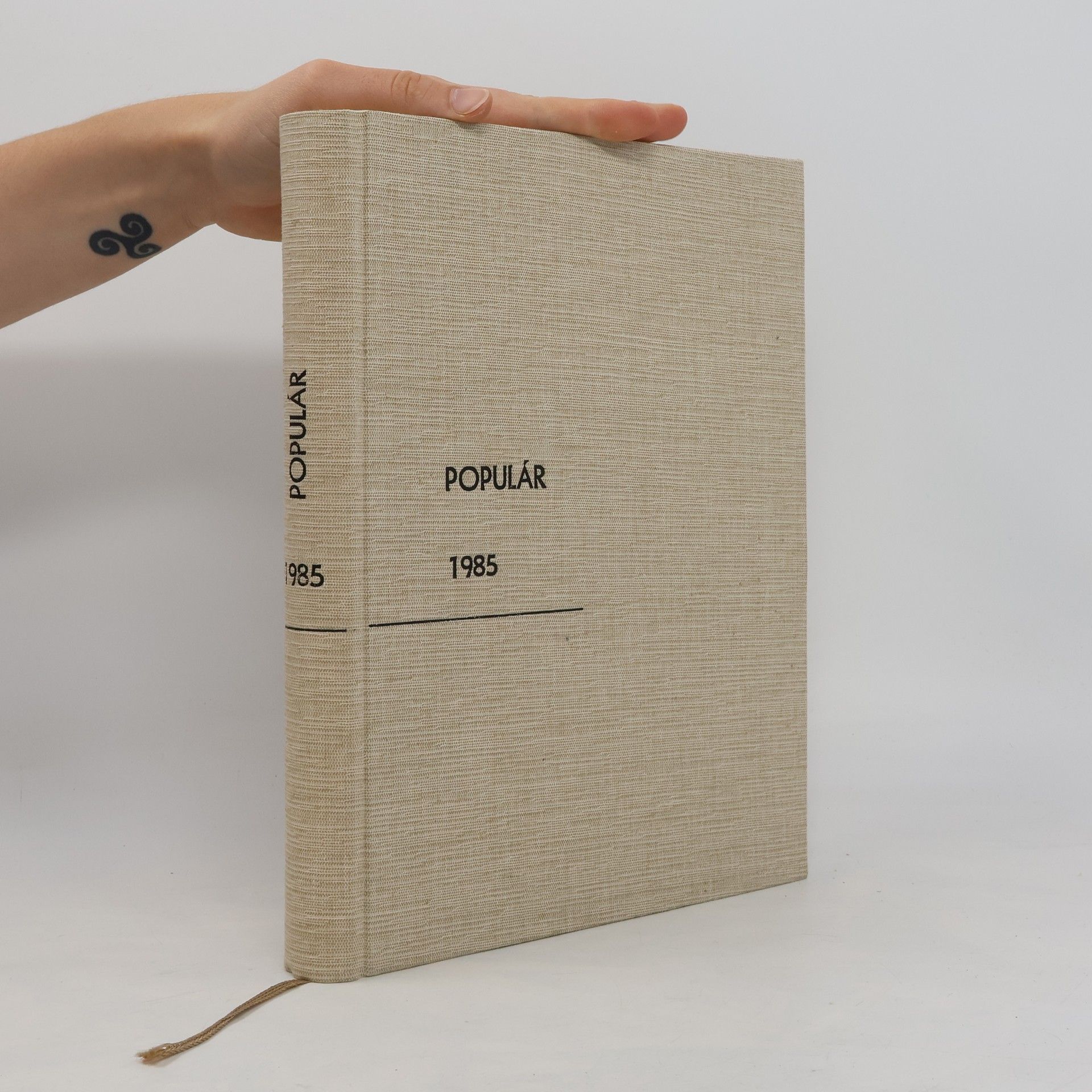 Collectif d'auteurs Populár