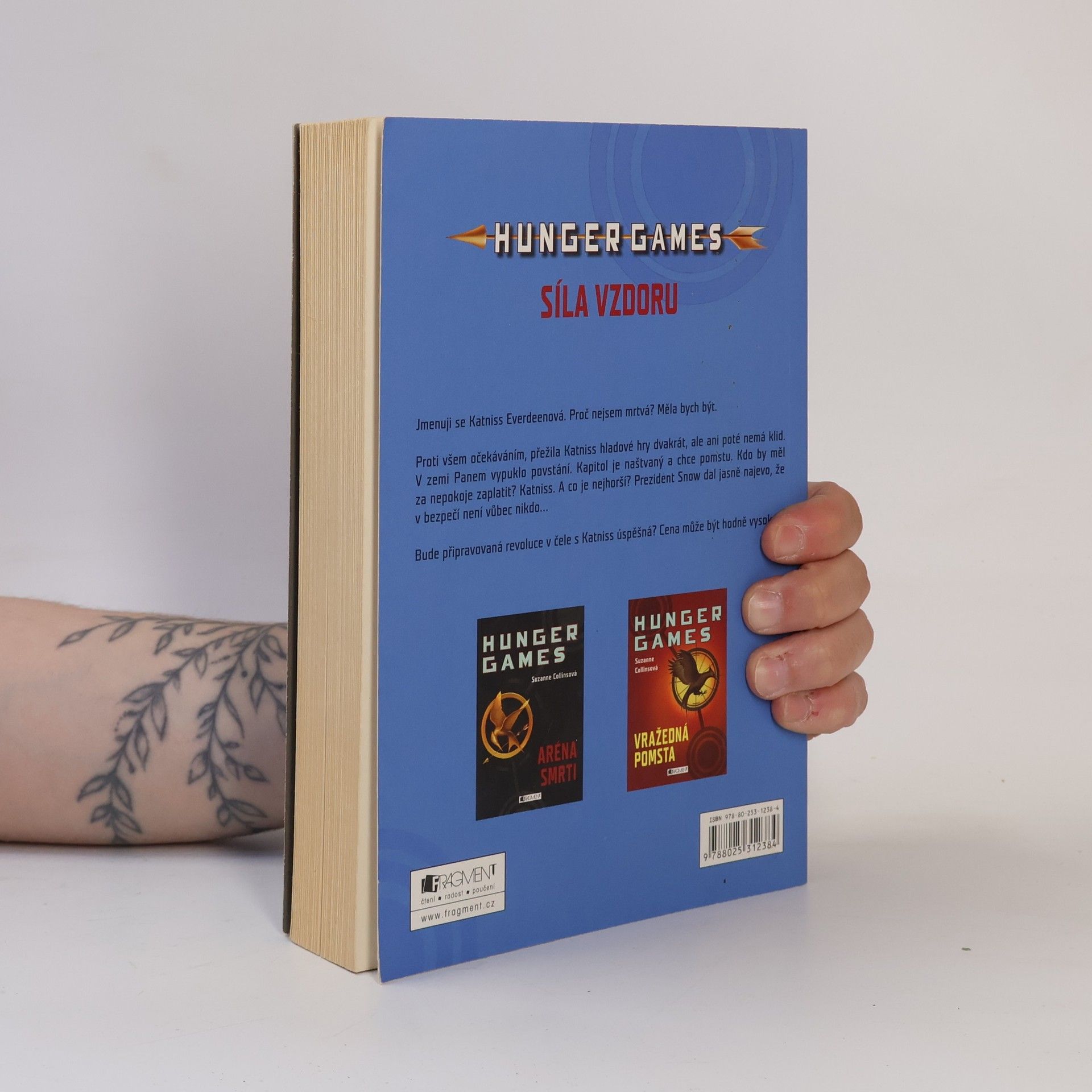 Suzanne Collins Hunger games. Síla vzdoru