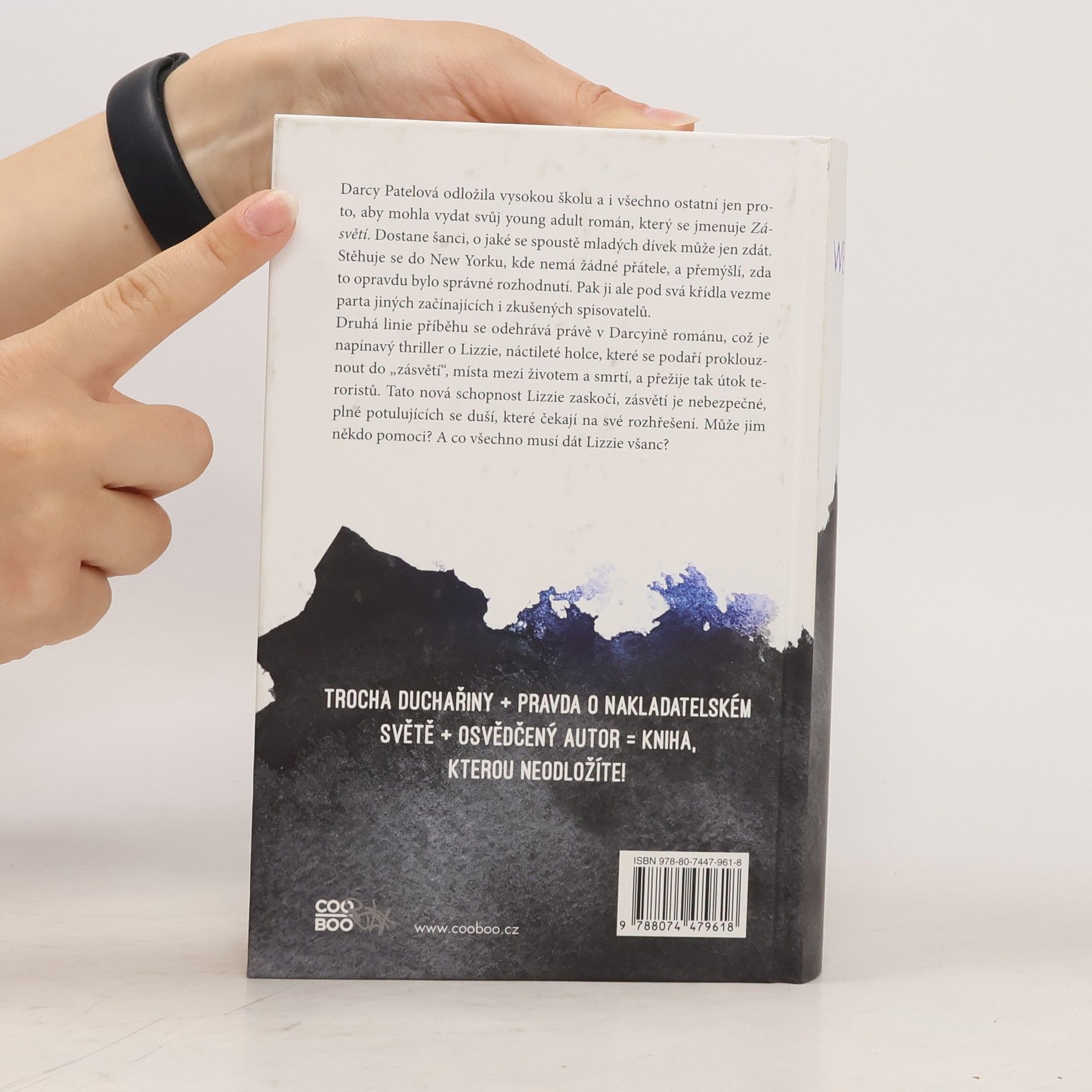 Scott Westerfeld Mezi dvěma světy