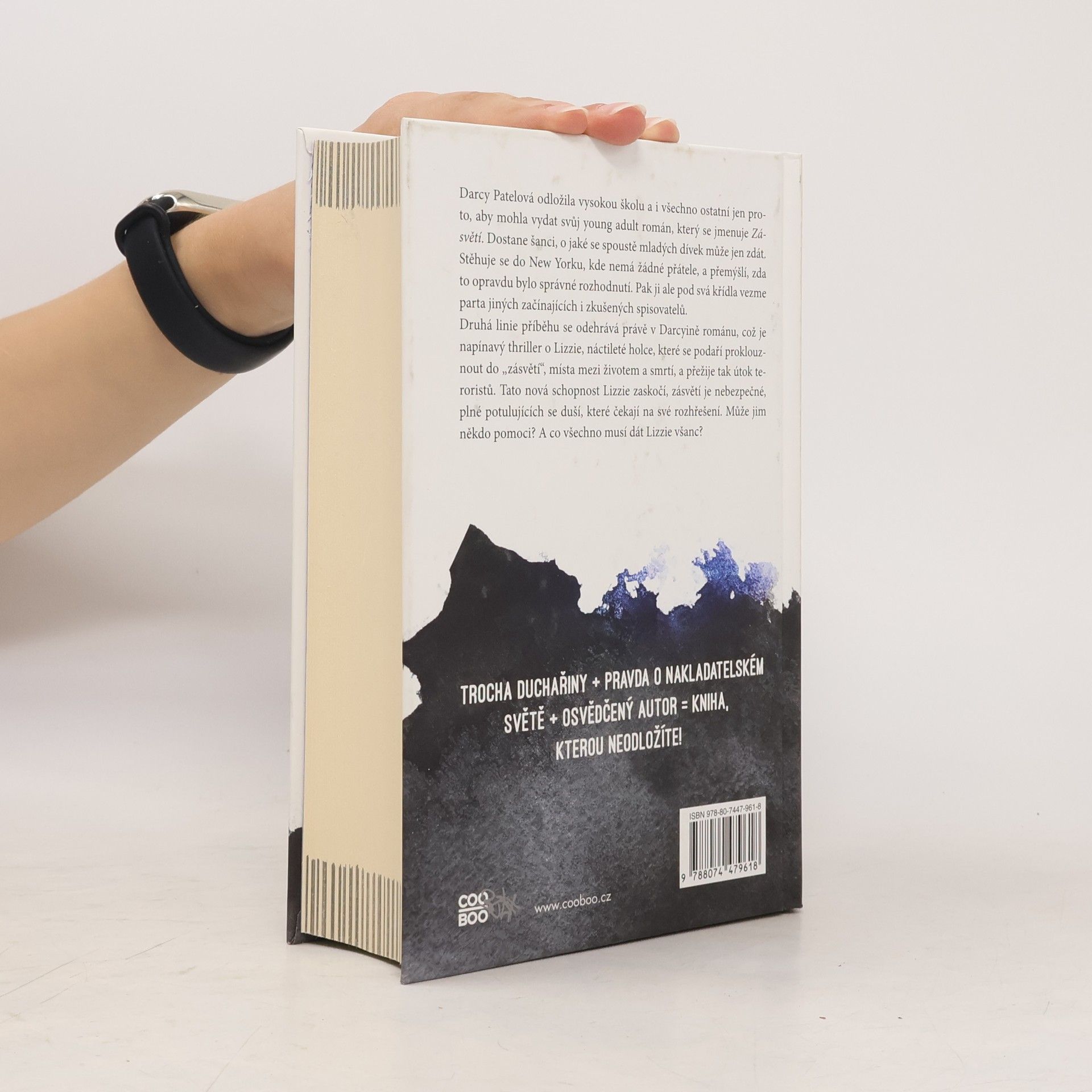 Scott Westerfeld Mezi dvěma světy